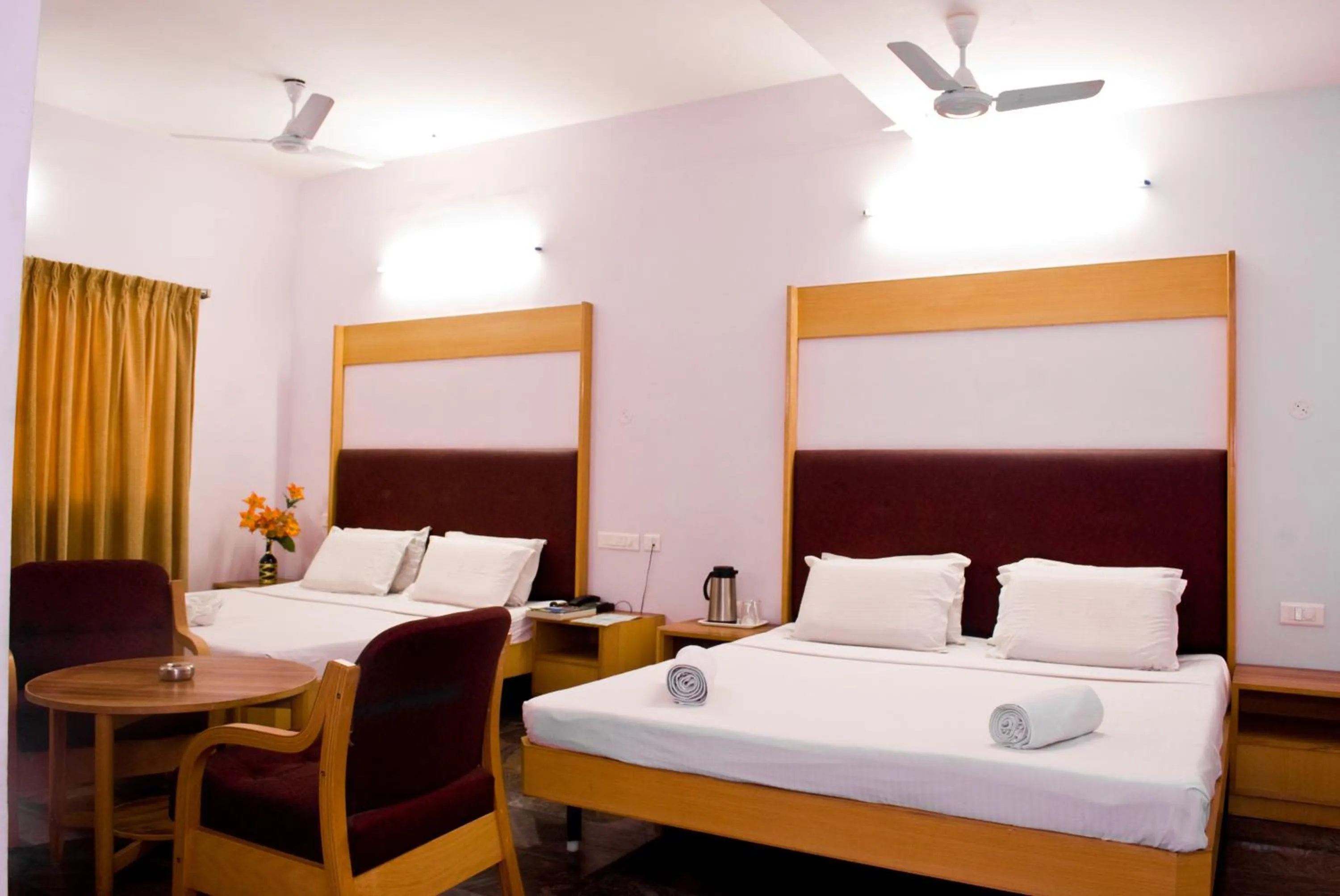 Bed in Hotel Rajadhane Madurai