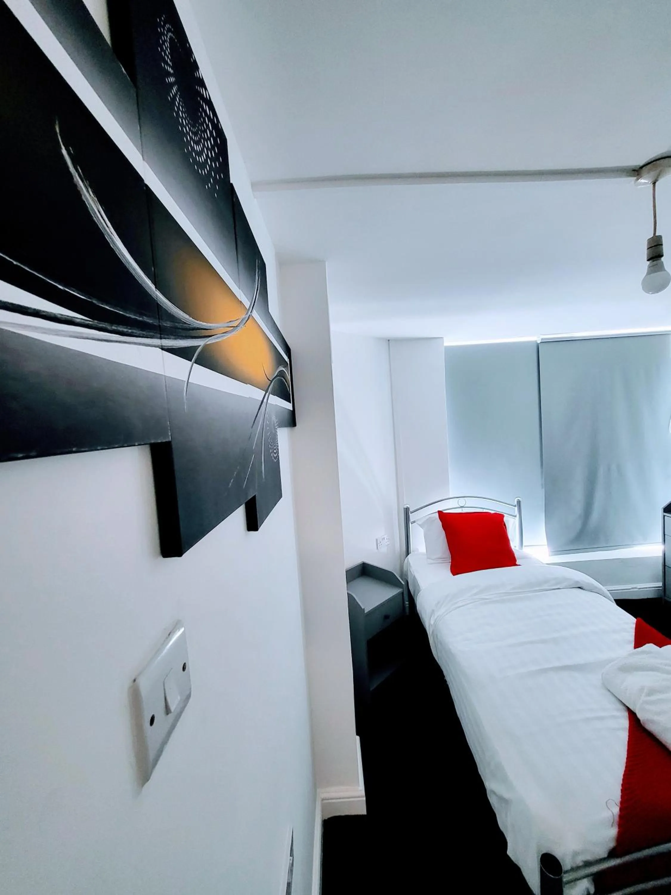 Communal lounge/ TV room, Bed in Berridge Solo Stays - NG7