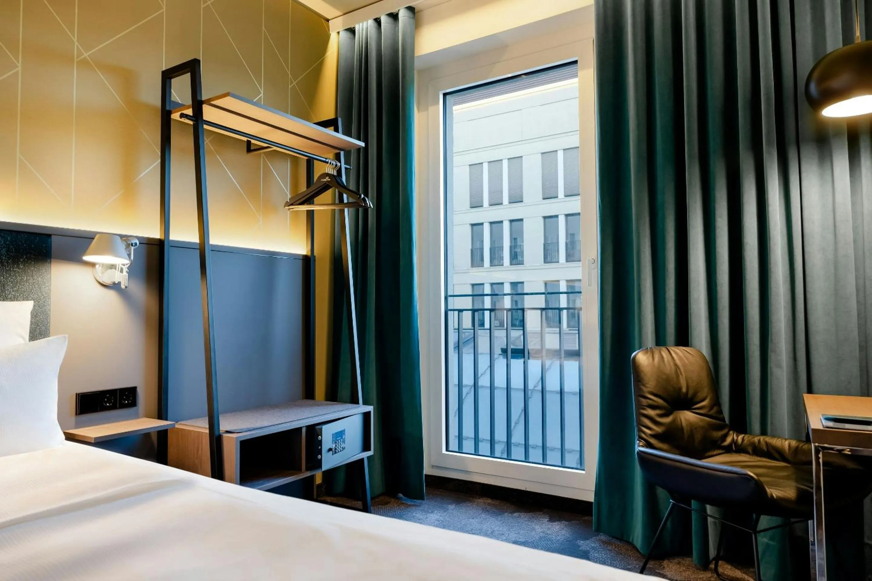 Photo of the whole room, Bed in Motel One Berlin-Potsdamer Platz
