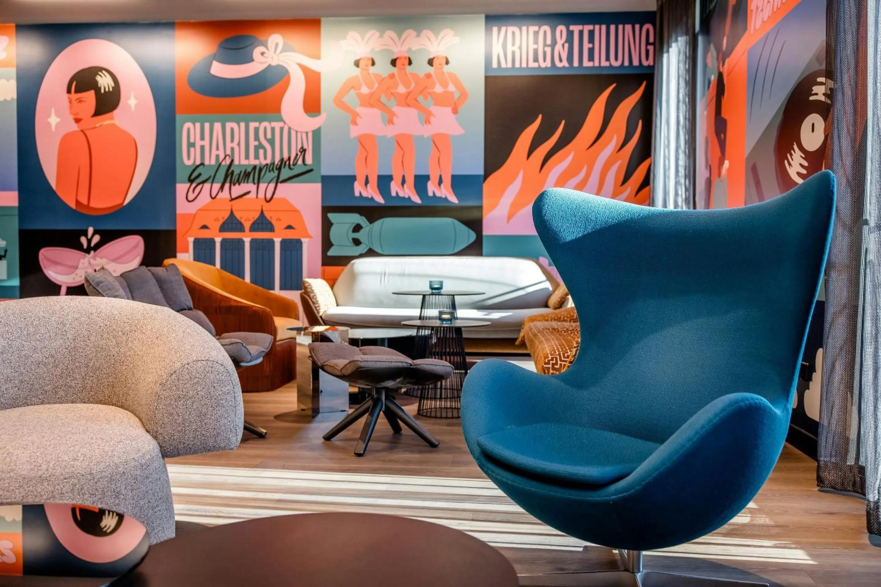 Lounge or bar in Motel One Berlin-Potsdamer Platz