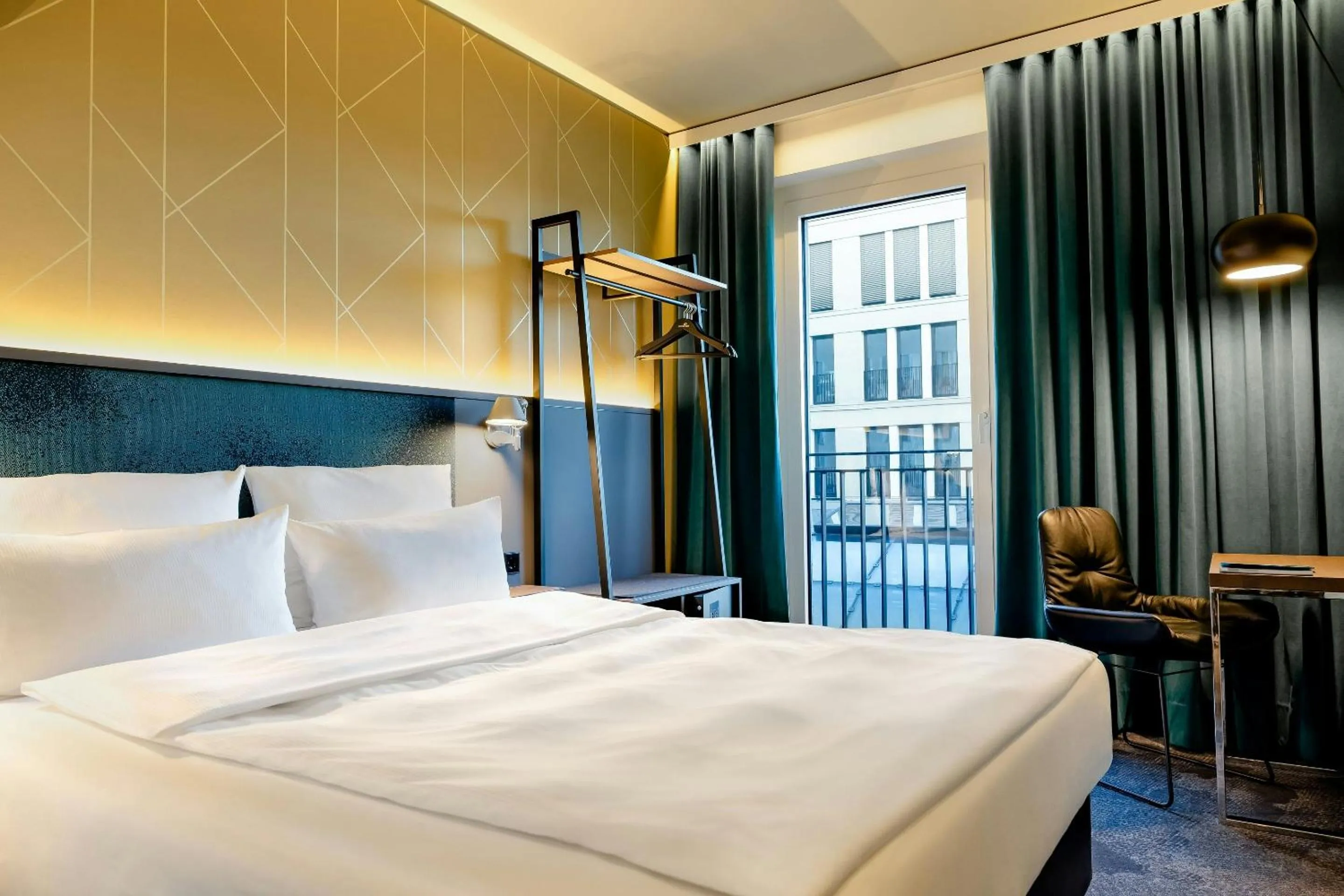 Photo of the whole room, Bed in Motel One Berlin-Potsdamer Platz