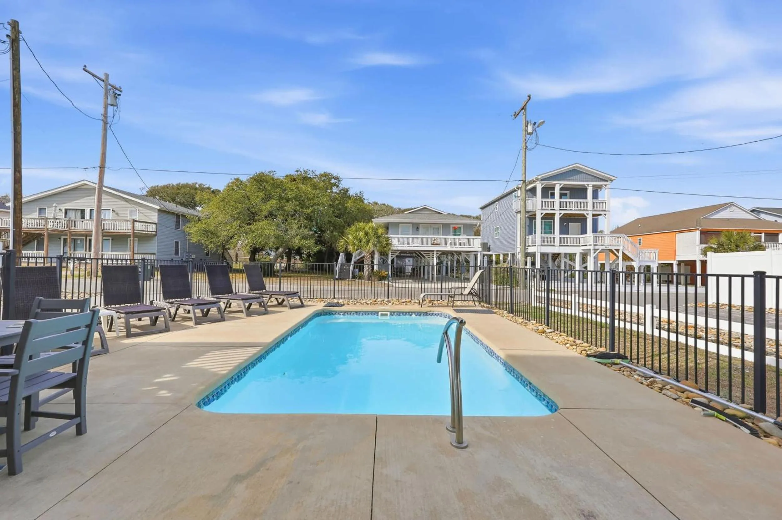 Anchor Down Luxury Ocean View Beach House w Pool