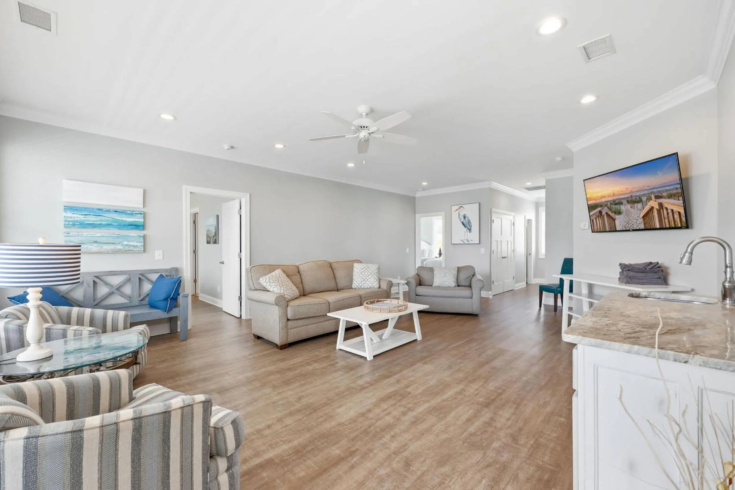 Anchor Down Luxury Ocean View Beach House w Pool