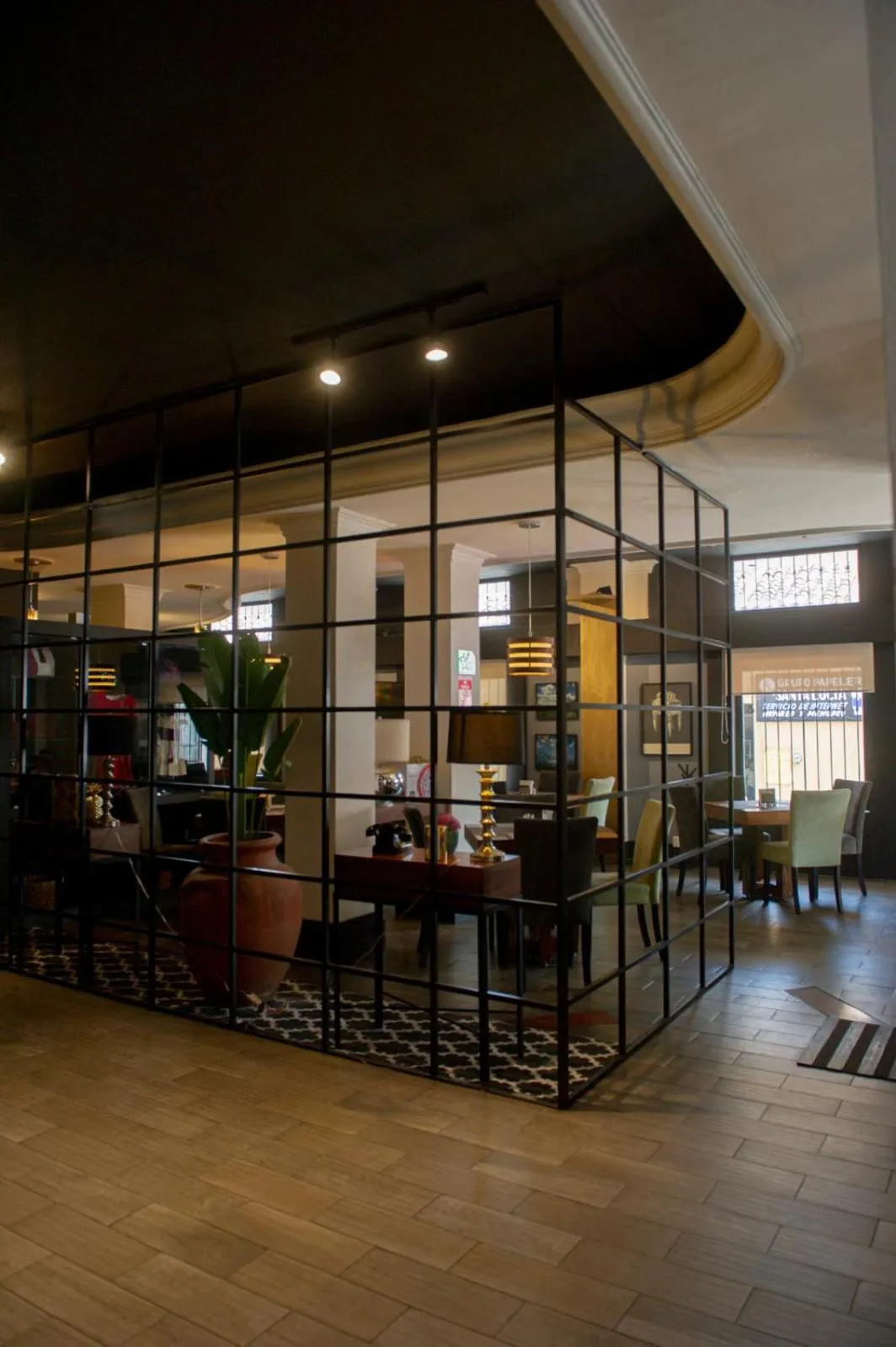 Restaurant/places to eat in Hotel Internacional