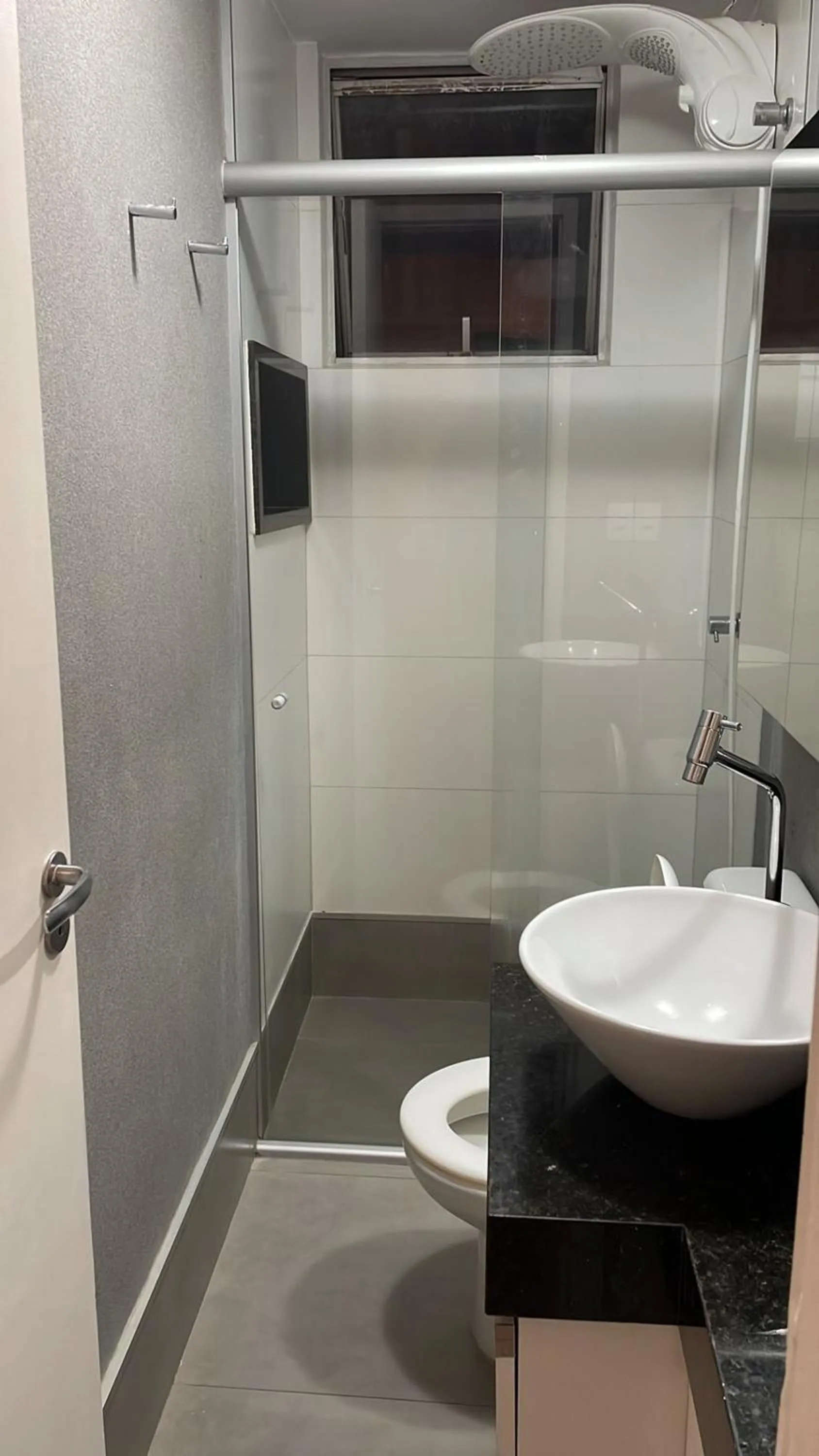 Shower in Ed Casablanca proximo a Av T63 shopping e parque