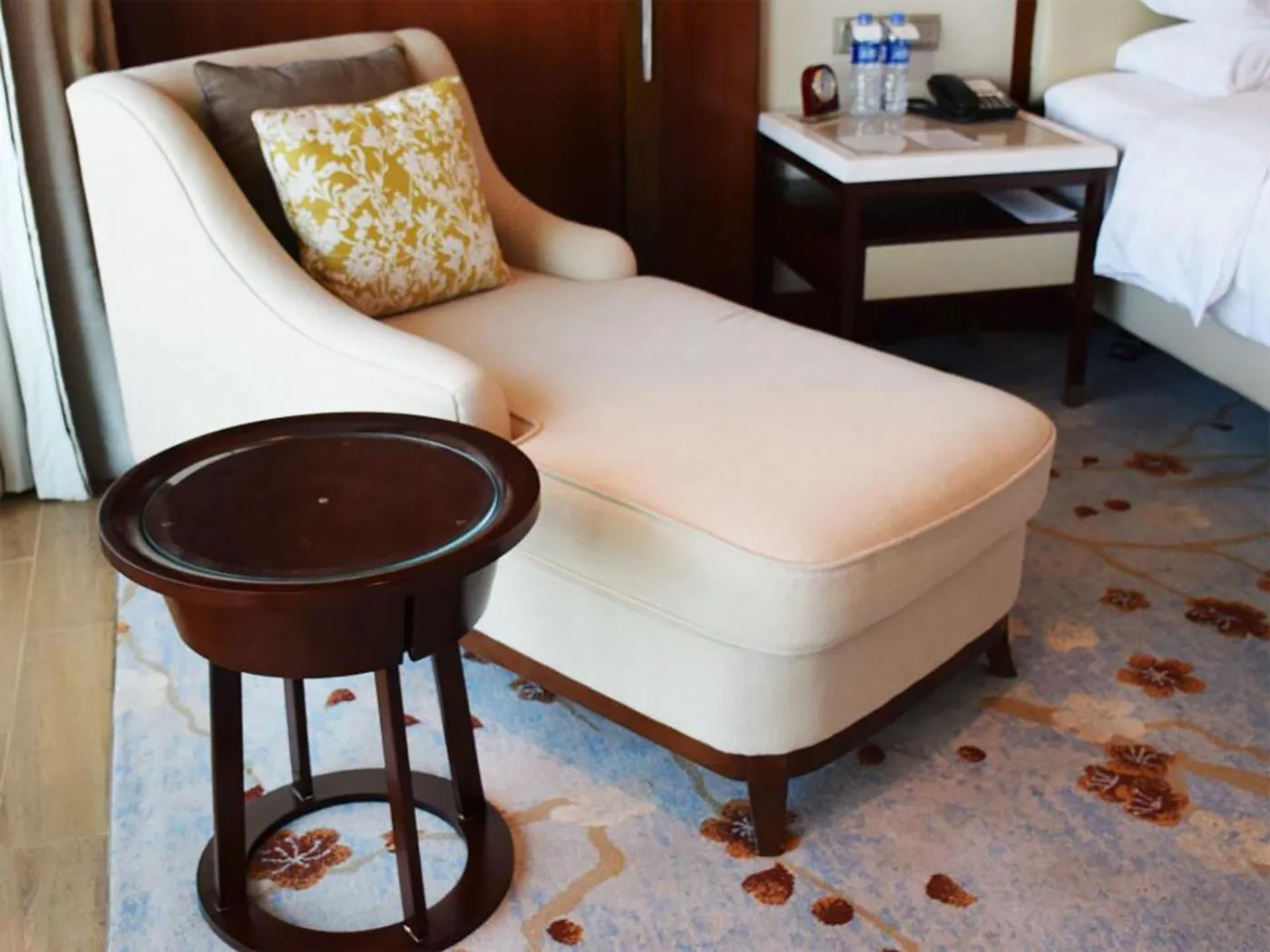 Bedroom, Bed in Shangri-La Qinhuangdao