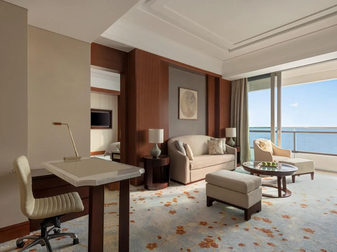 Living room in Shangri-La Qinhuangdao
