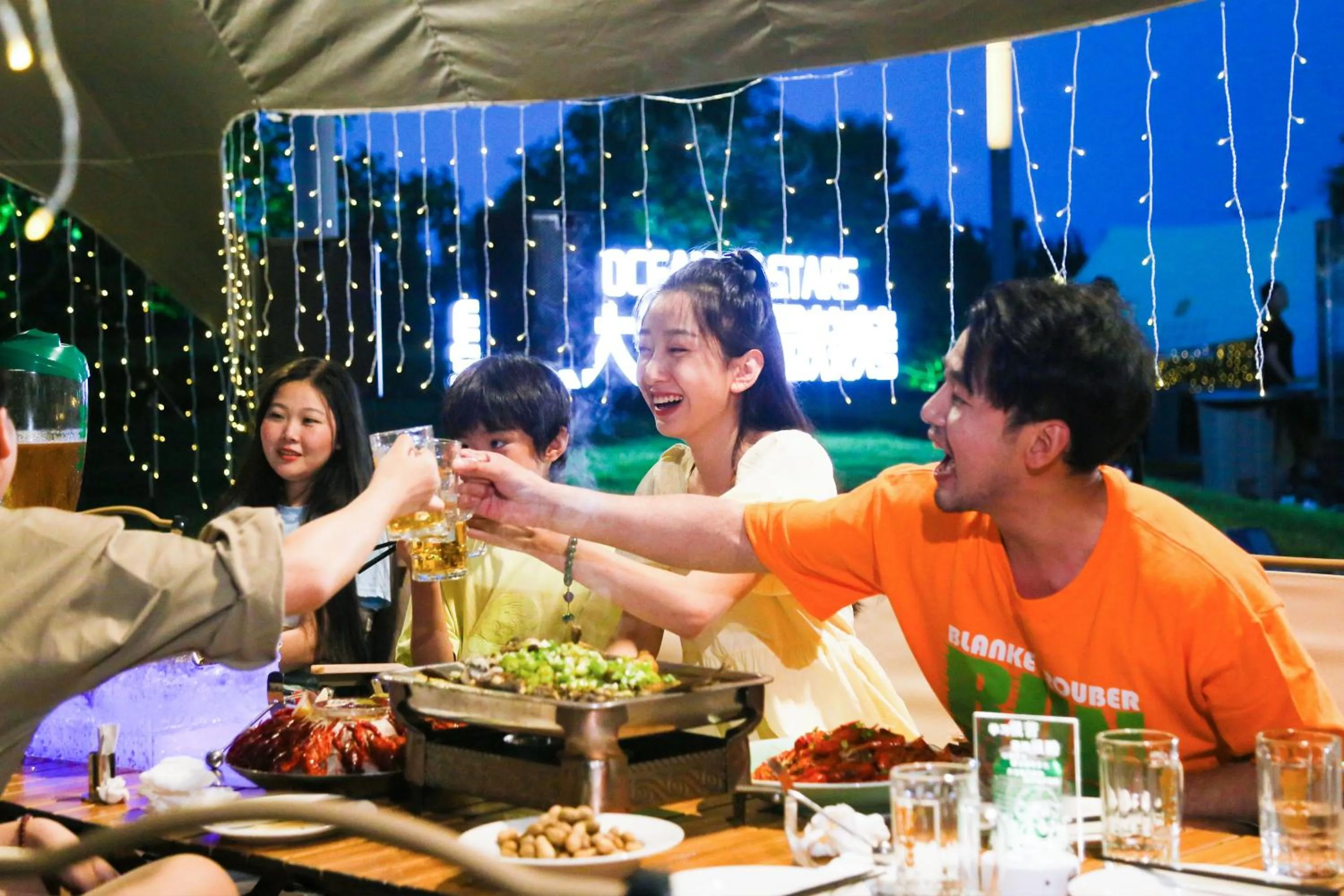 People in Shangri-La Qinhuangdao