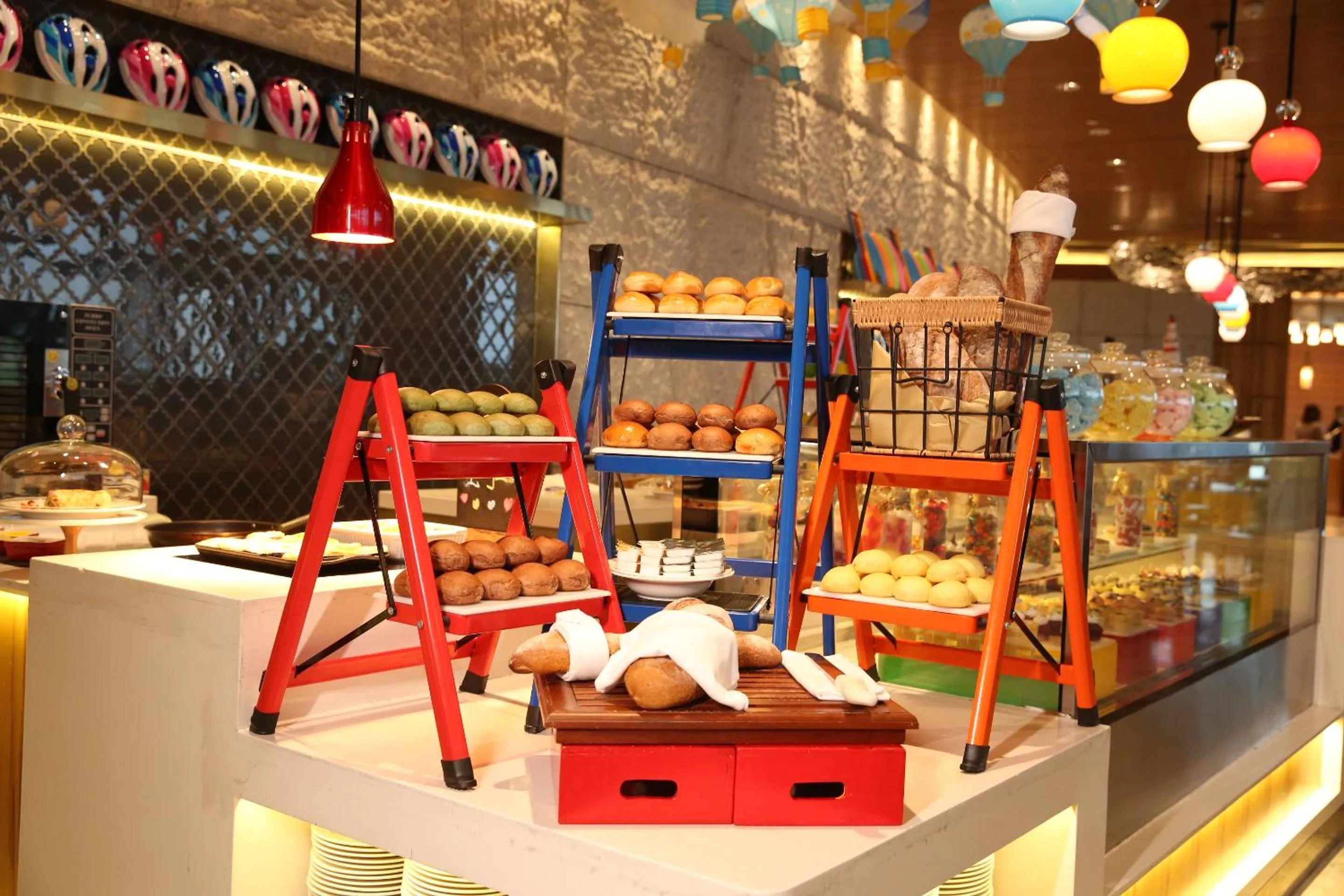 Restaurant/places to eat in Shangri-La Qinhuangdao