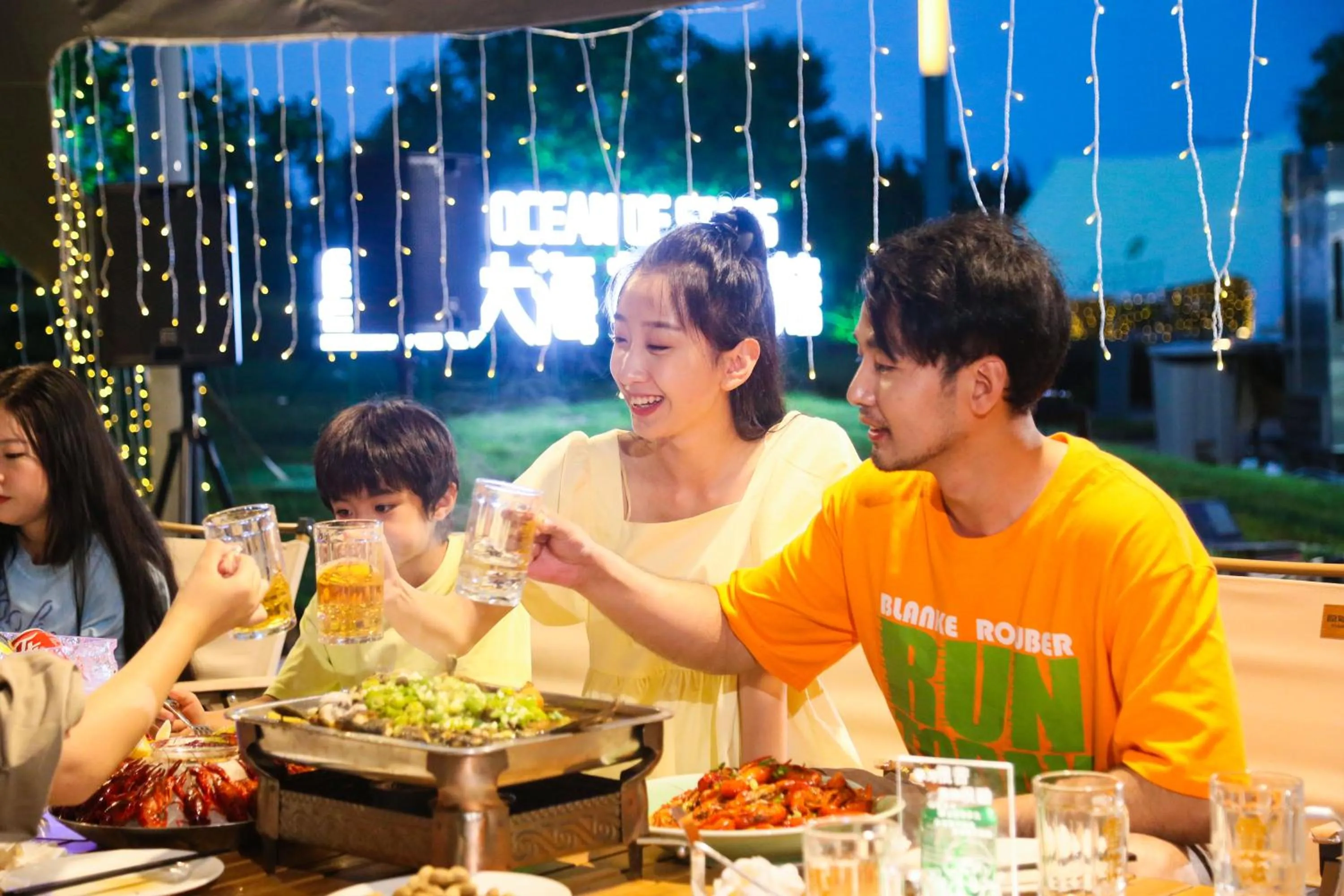 People in Shangri-La Qinhuangdao