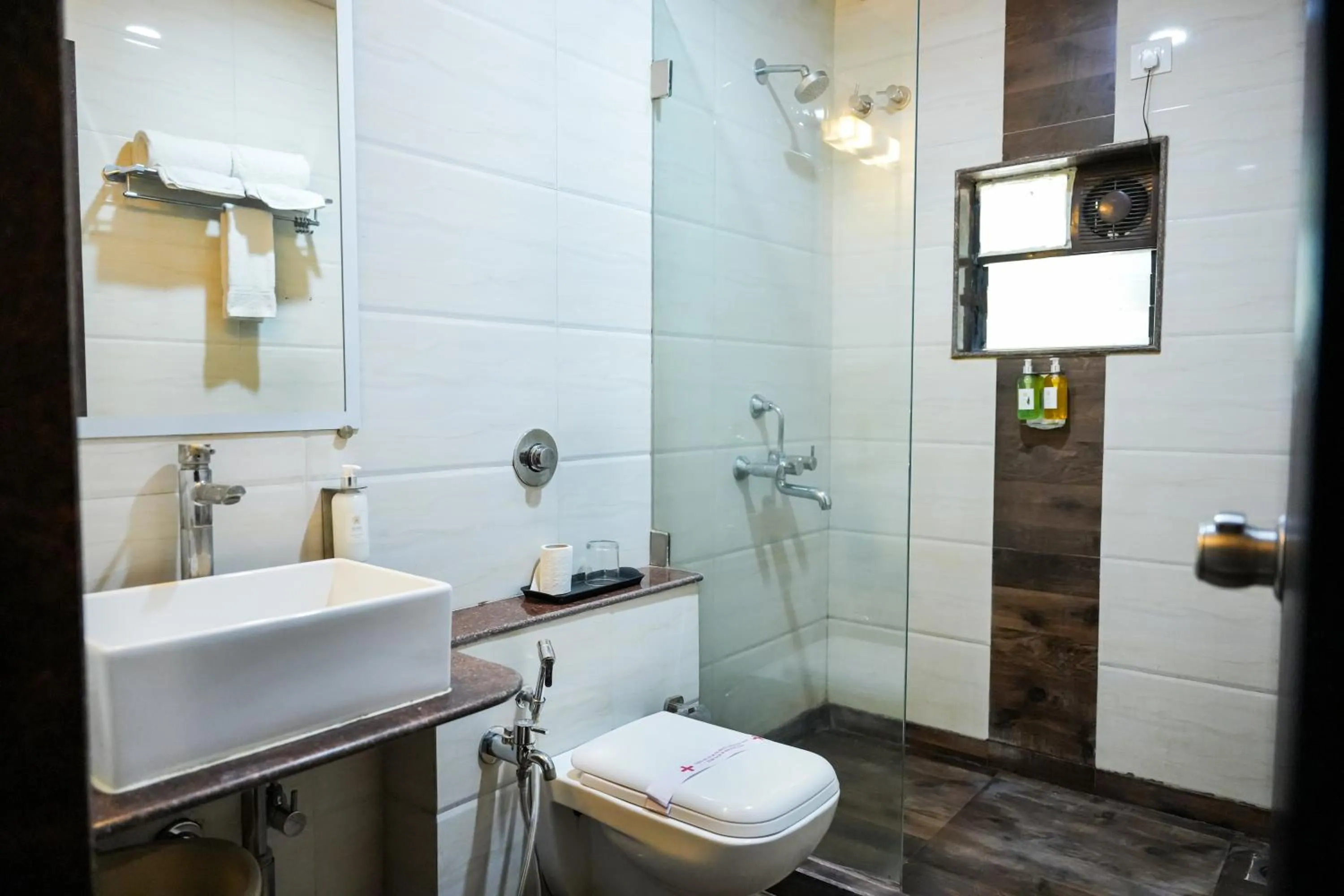 Bathroom in Hotel Sai Jashan Shirdi - Where blessings & comfort meet