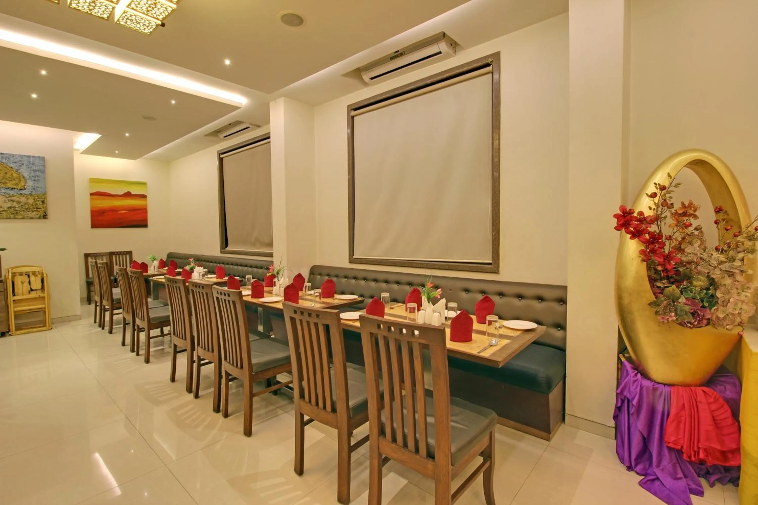 Restaurant/places to eat in Hotel Sai Jashan Shirdi - Where blessings & comfort meet
