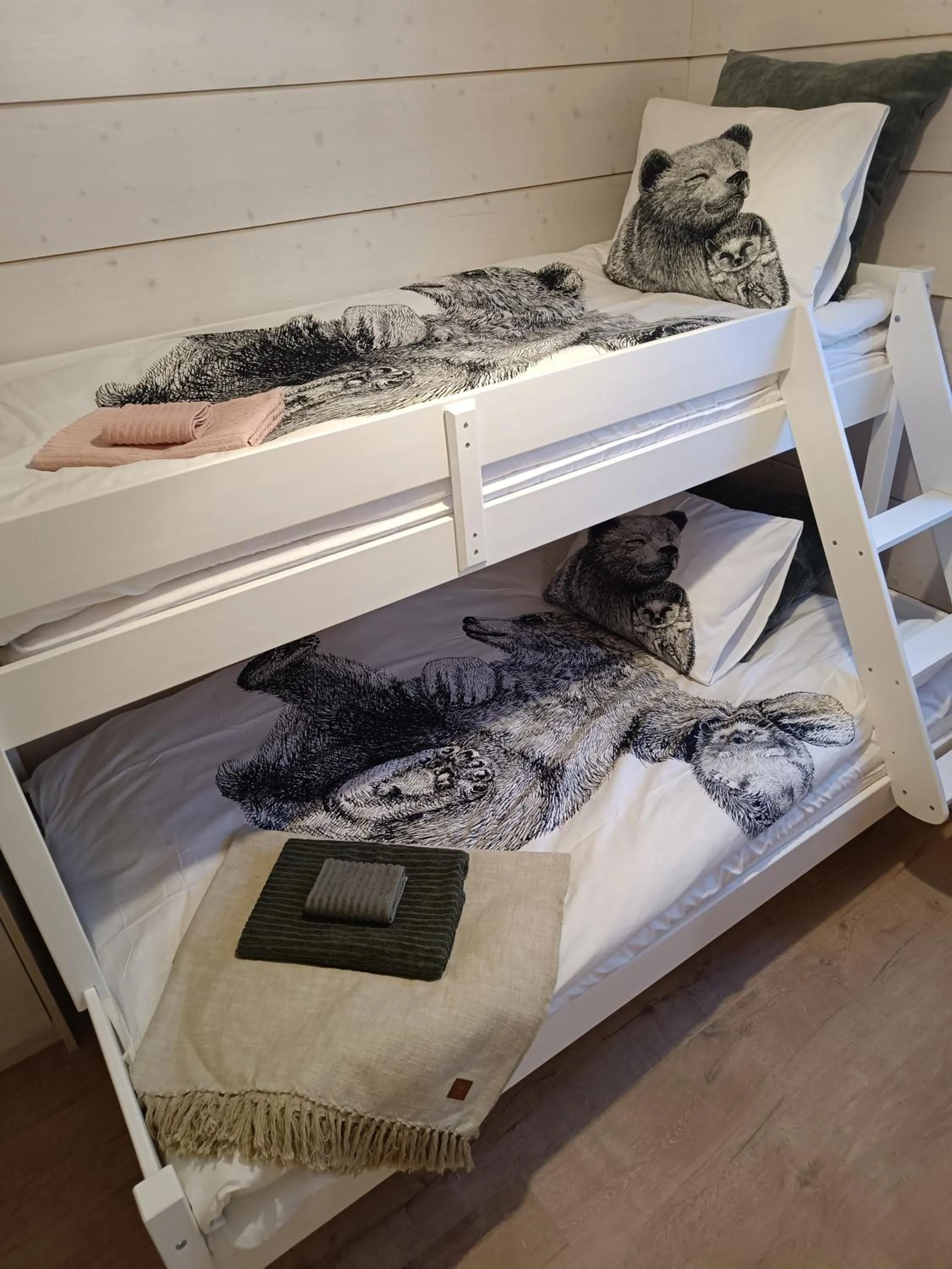 Bed in Villa Riverside