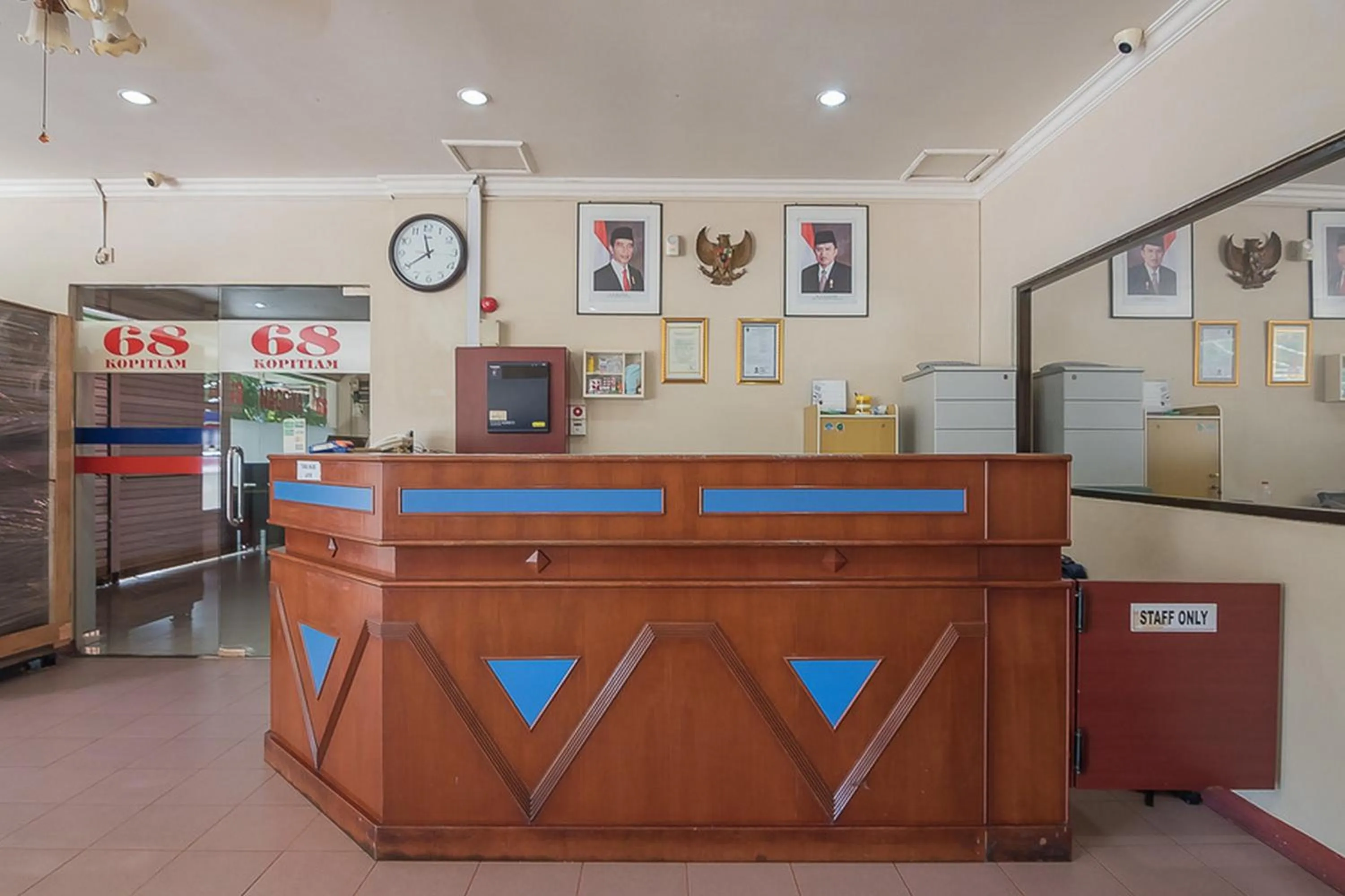 Lobby or reception in RedDoorz near Nagoya Citywalk Batam 2