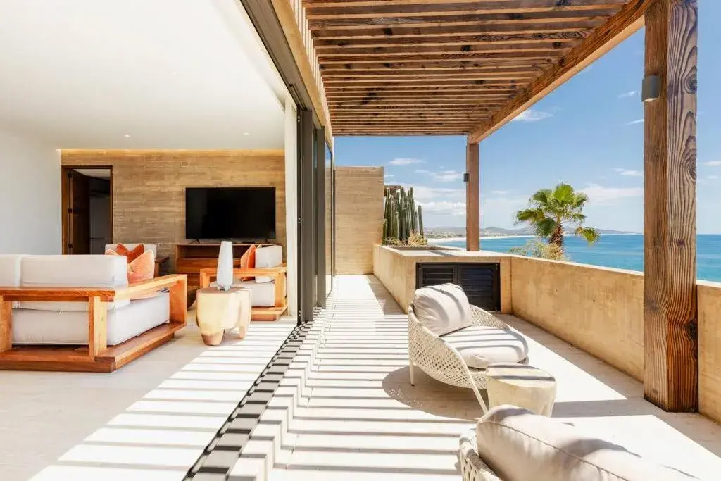 Stunning Oceanview Condo Stunning Oceanview Condo