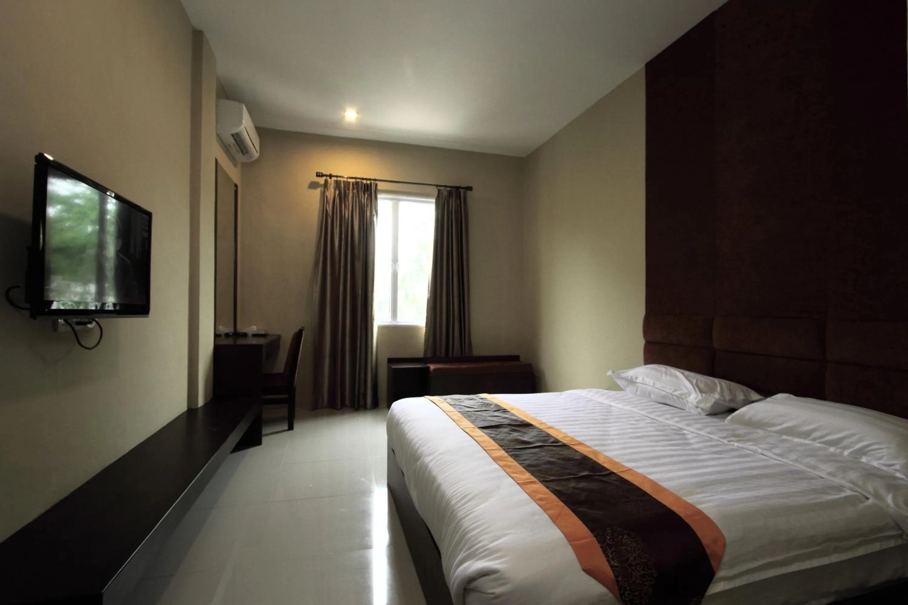 Bed in Nagoya One Hotel