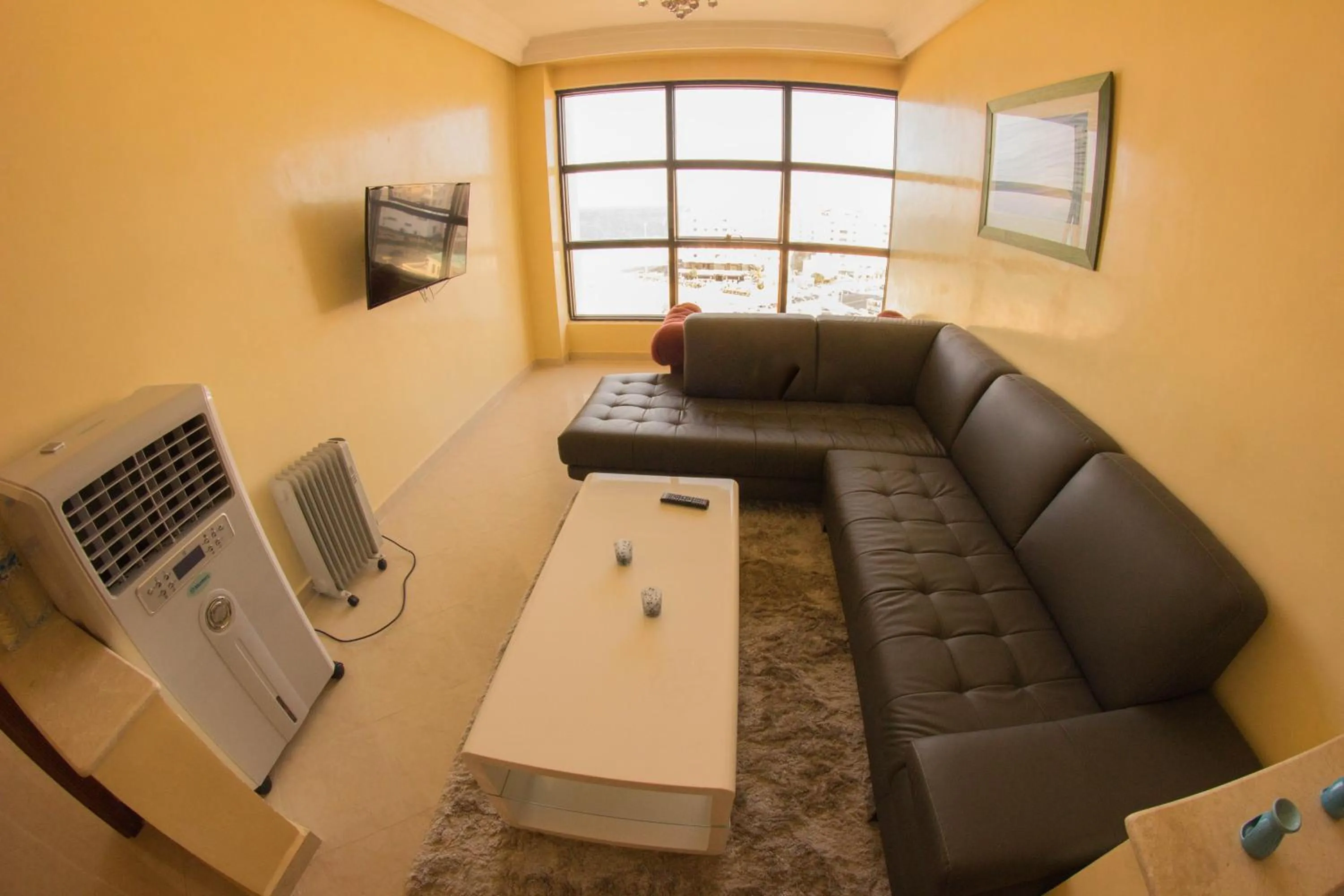 Newcenter Suites