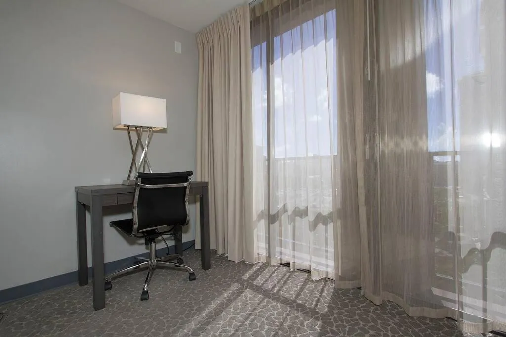 Modern studio Across From Hilton lagoon beach PW920