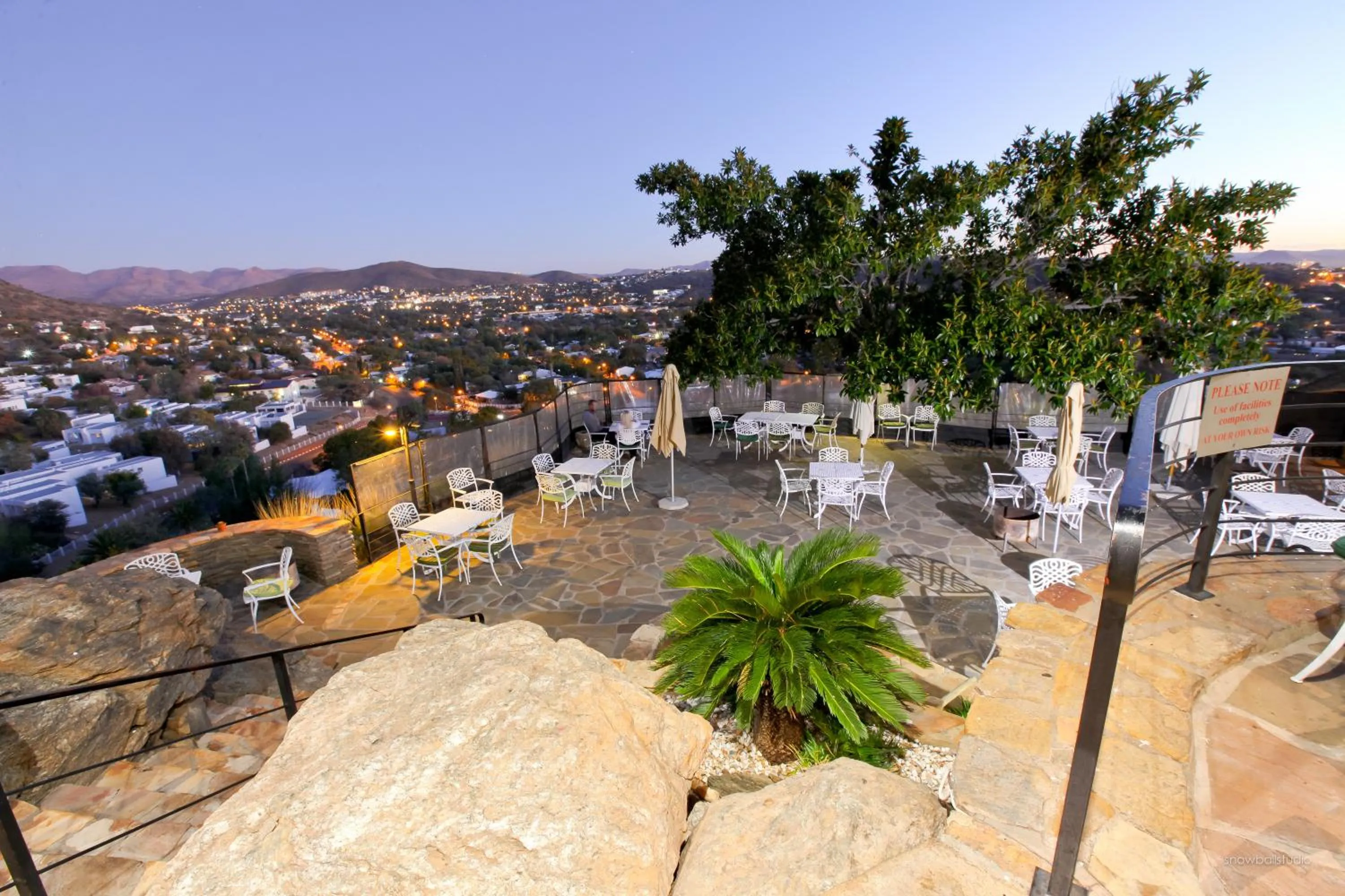 Restaurant/places to eat in Hotel Thule