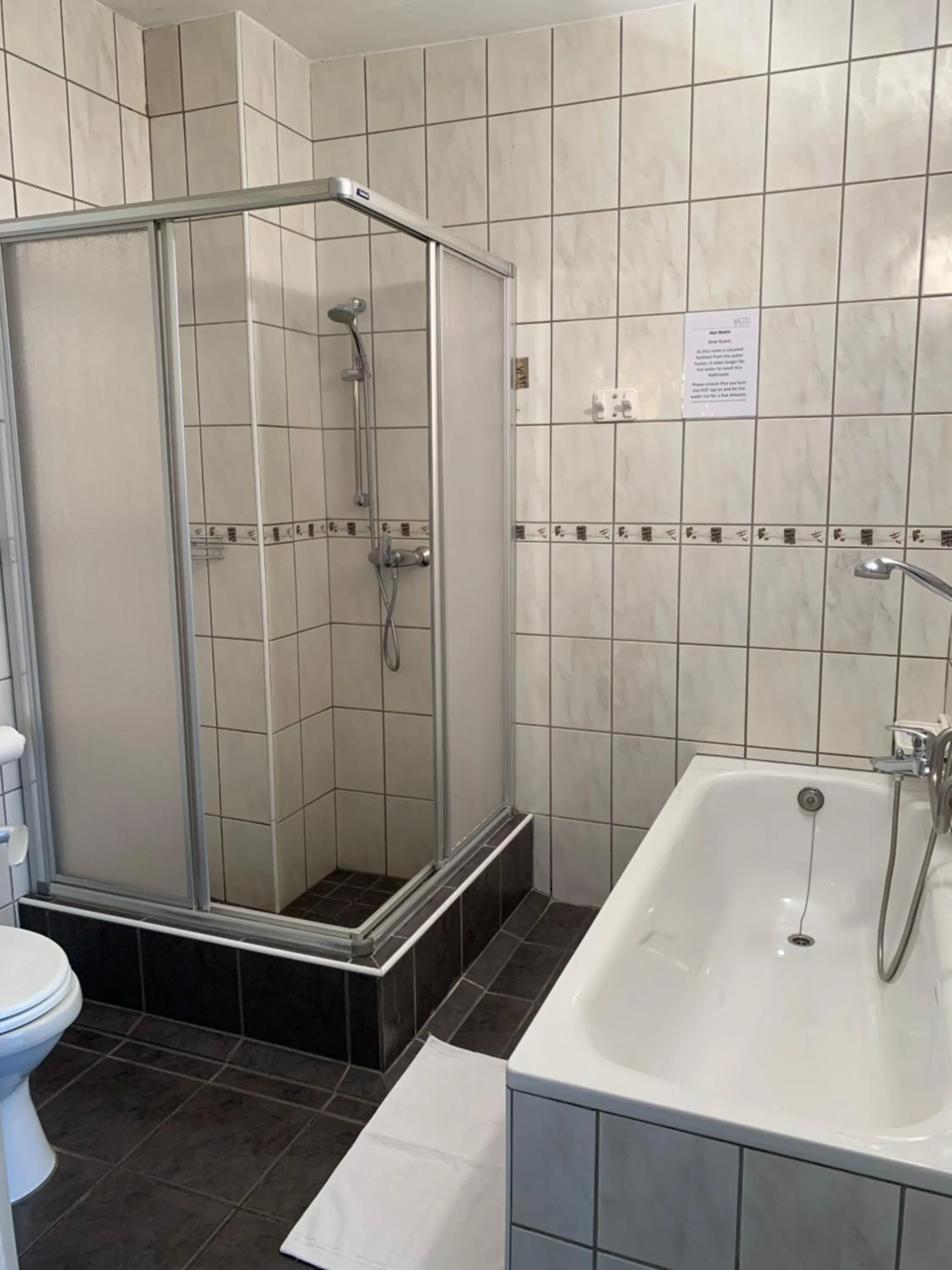 Bathroom in Hotel Thule