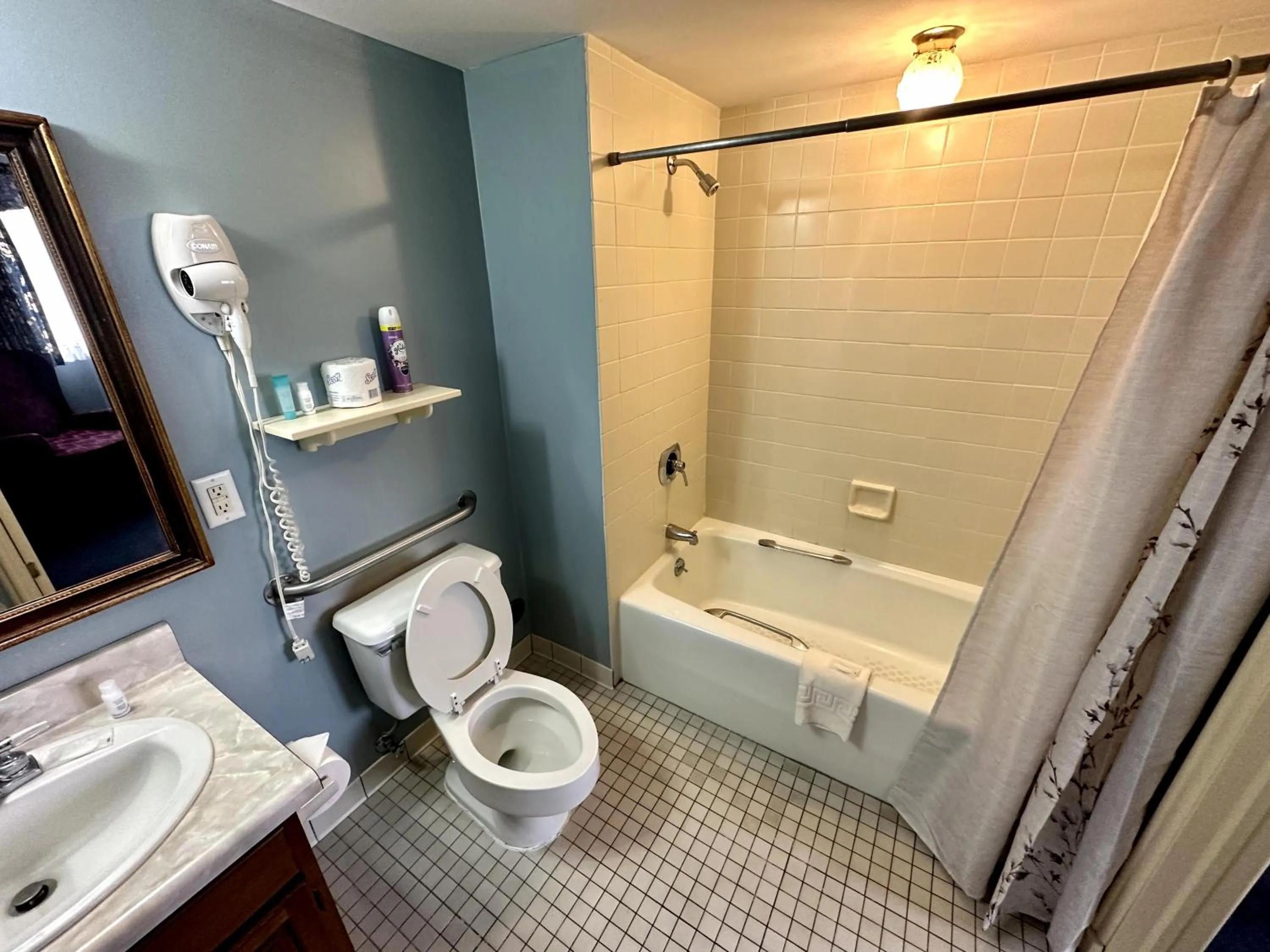 Montague Inn Bed & Breakfast