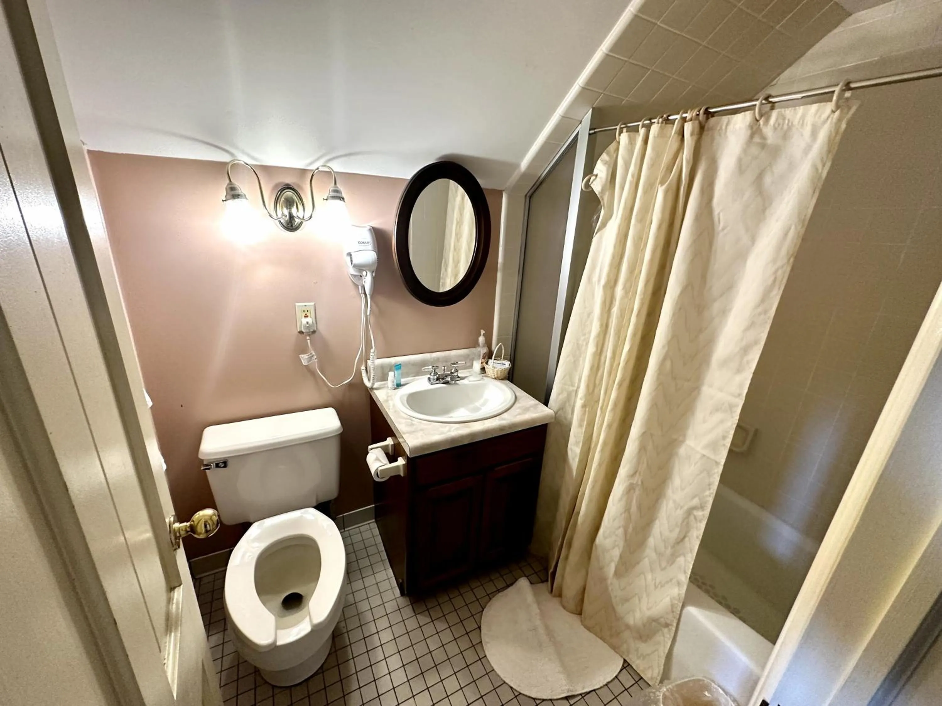 Montague Inn Bed & Breakfast