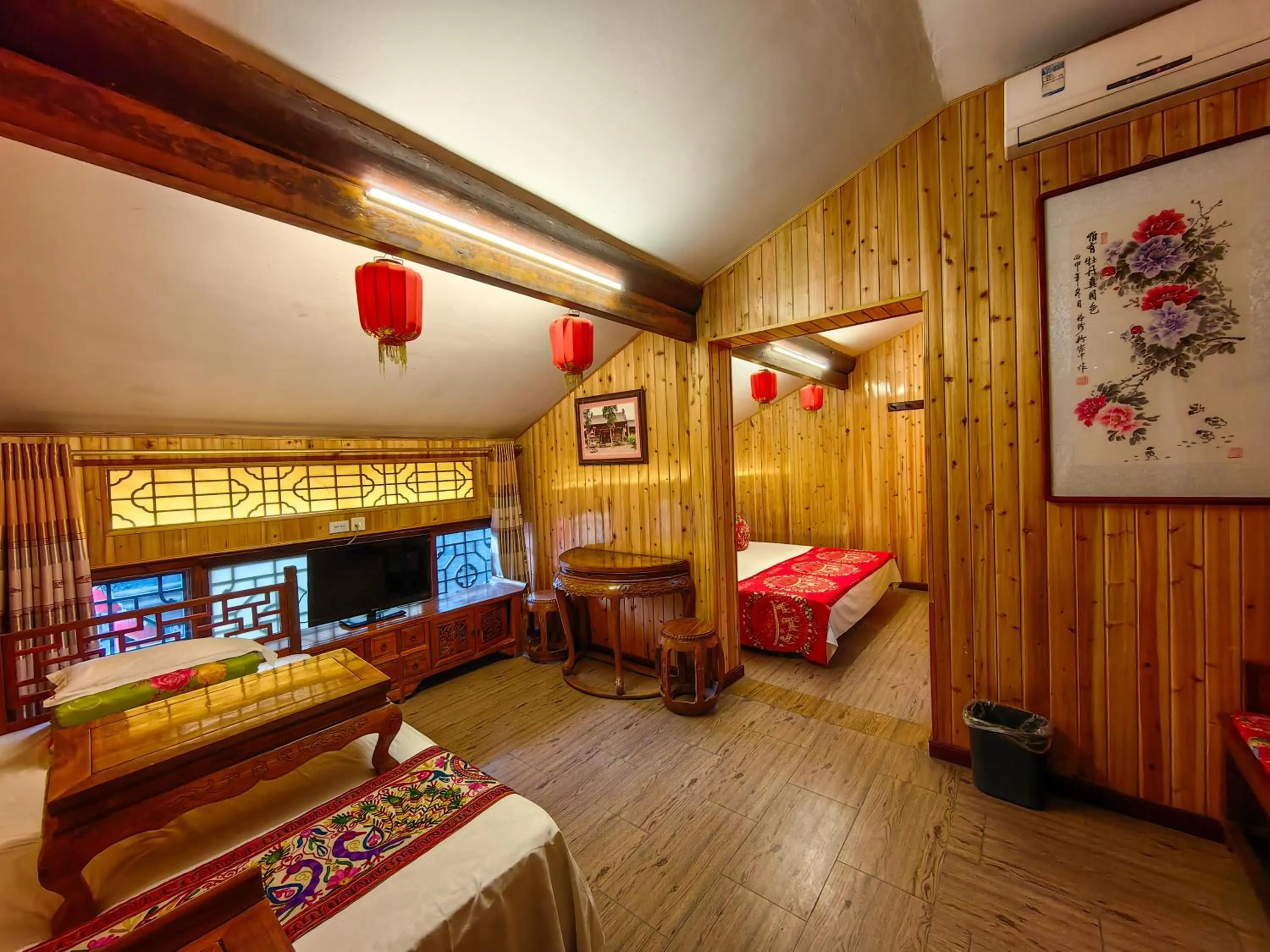 Photo of the whole room, Bed in Pingyao Harmony Hotel