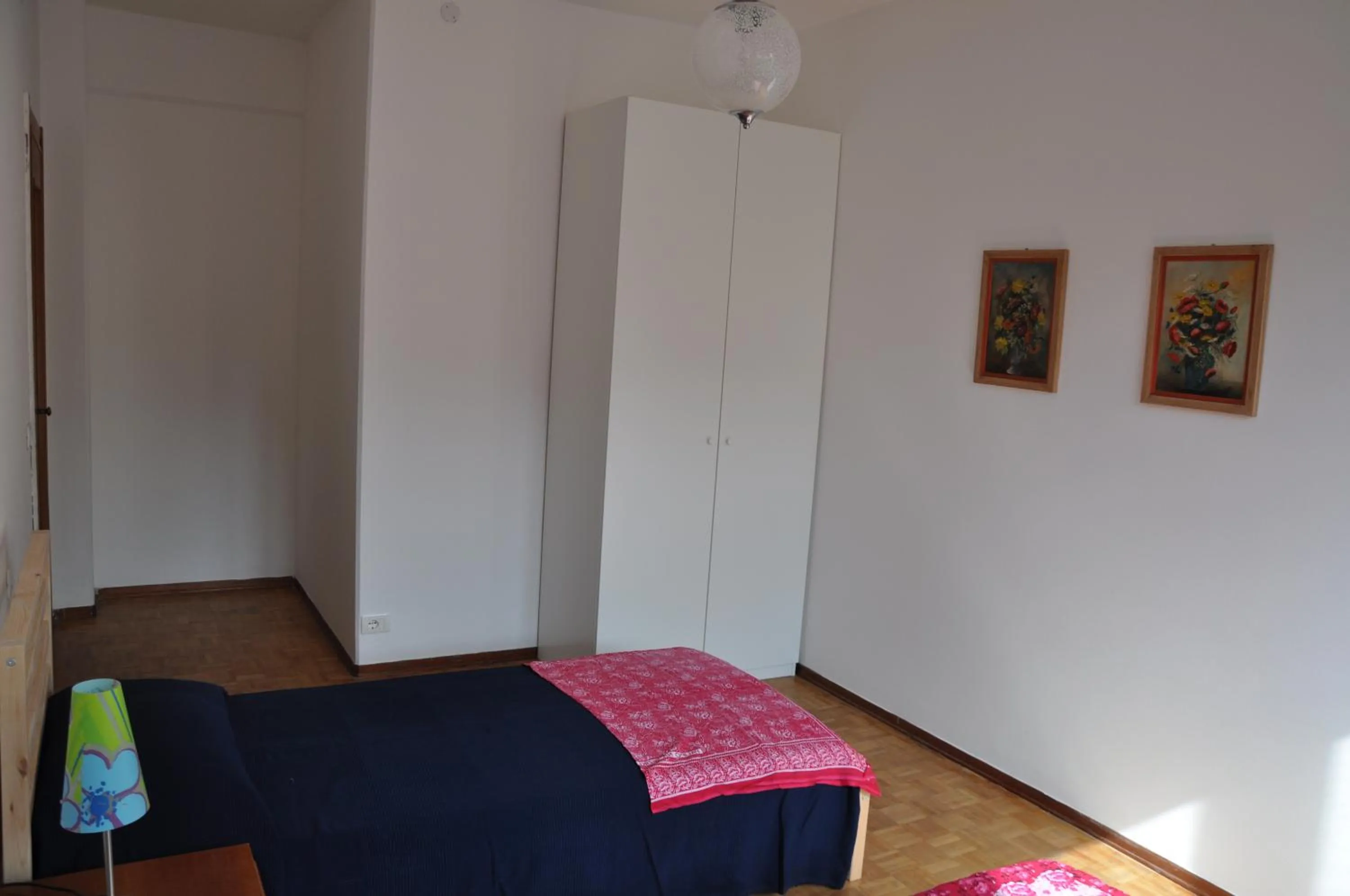 Bedroom, Bed in Olivia