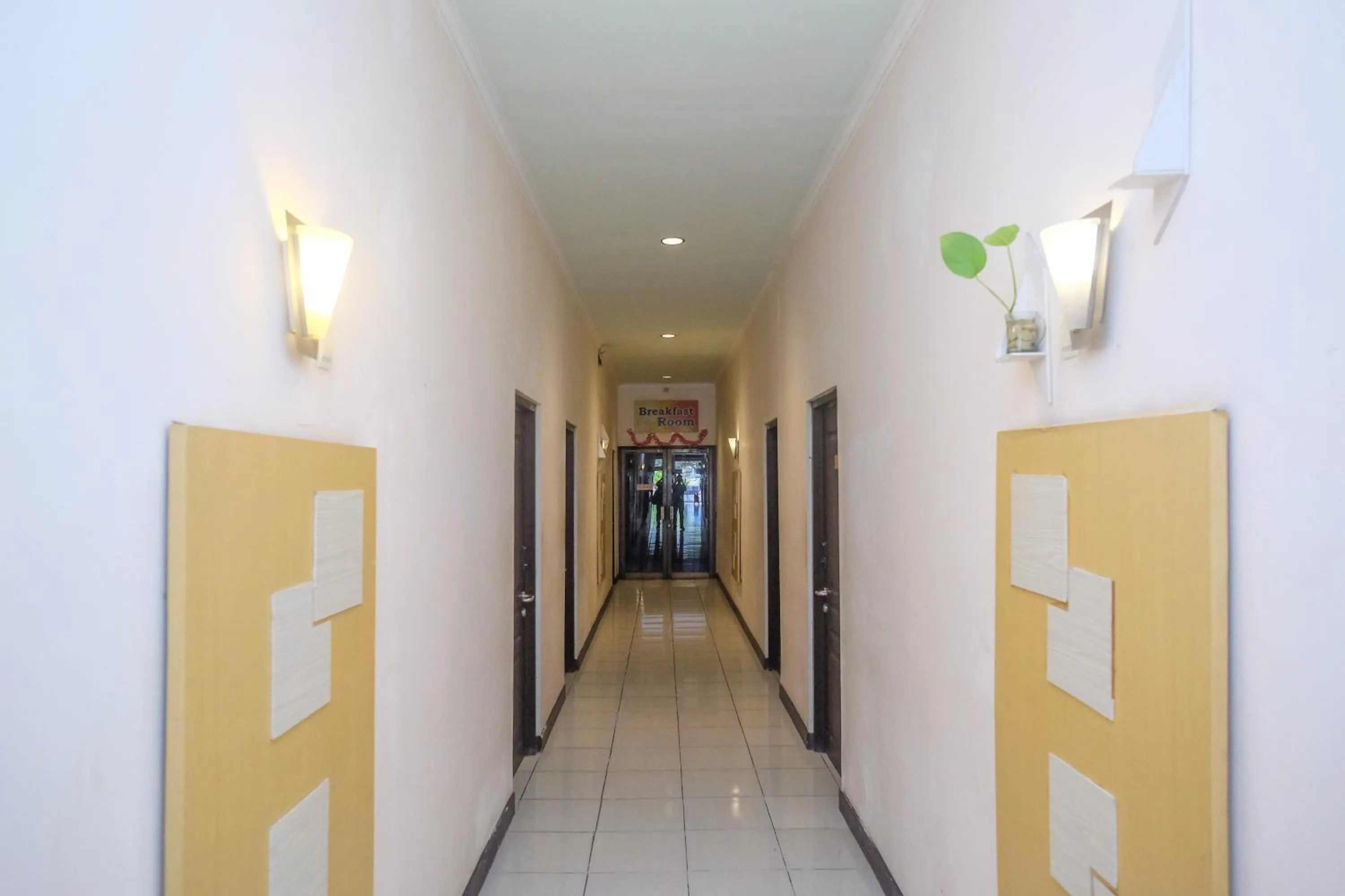Property building in Urbanview Hotel Anggraeni Jatibarang