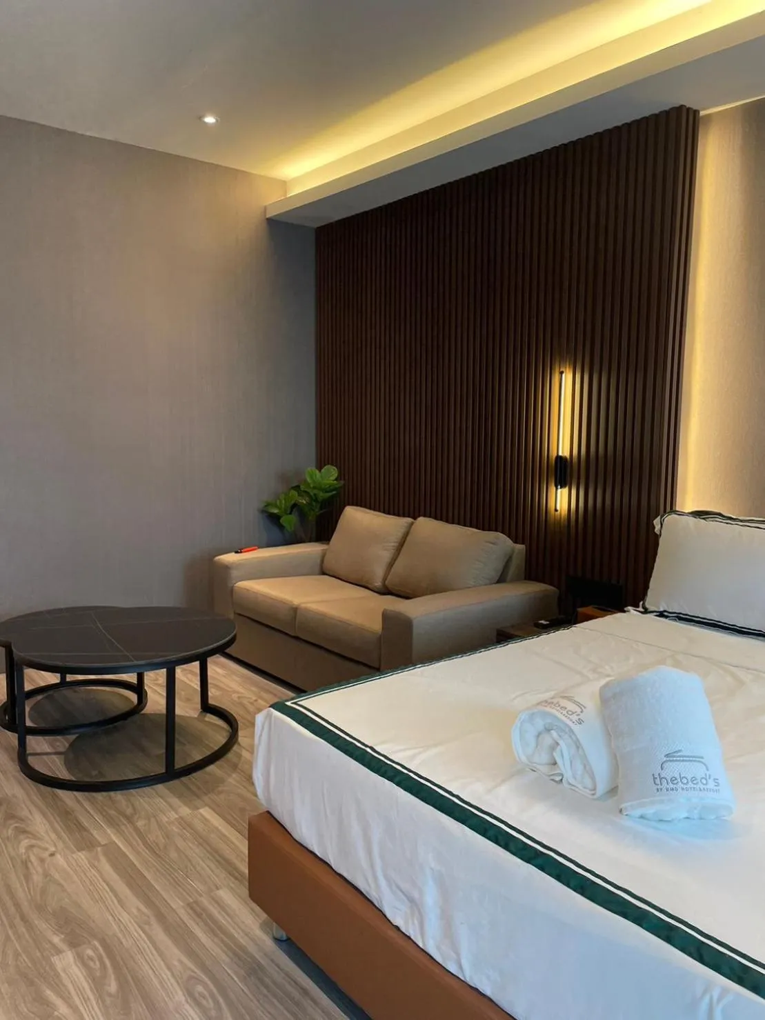 Bed in The Bed's 304