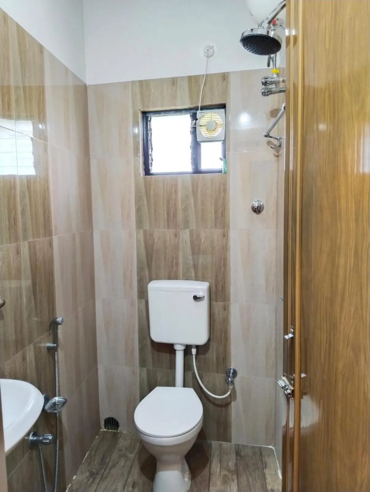 Shower in Khoai Village Resort