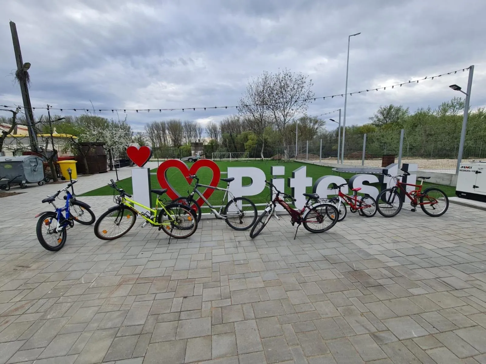 Children play ground in RIVER PLACE