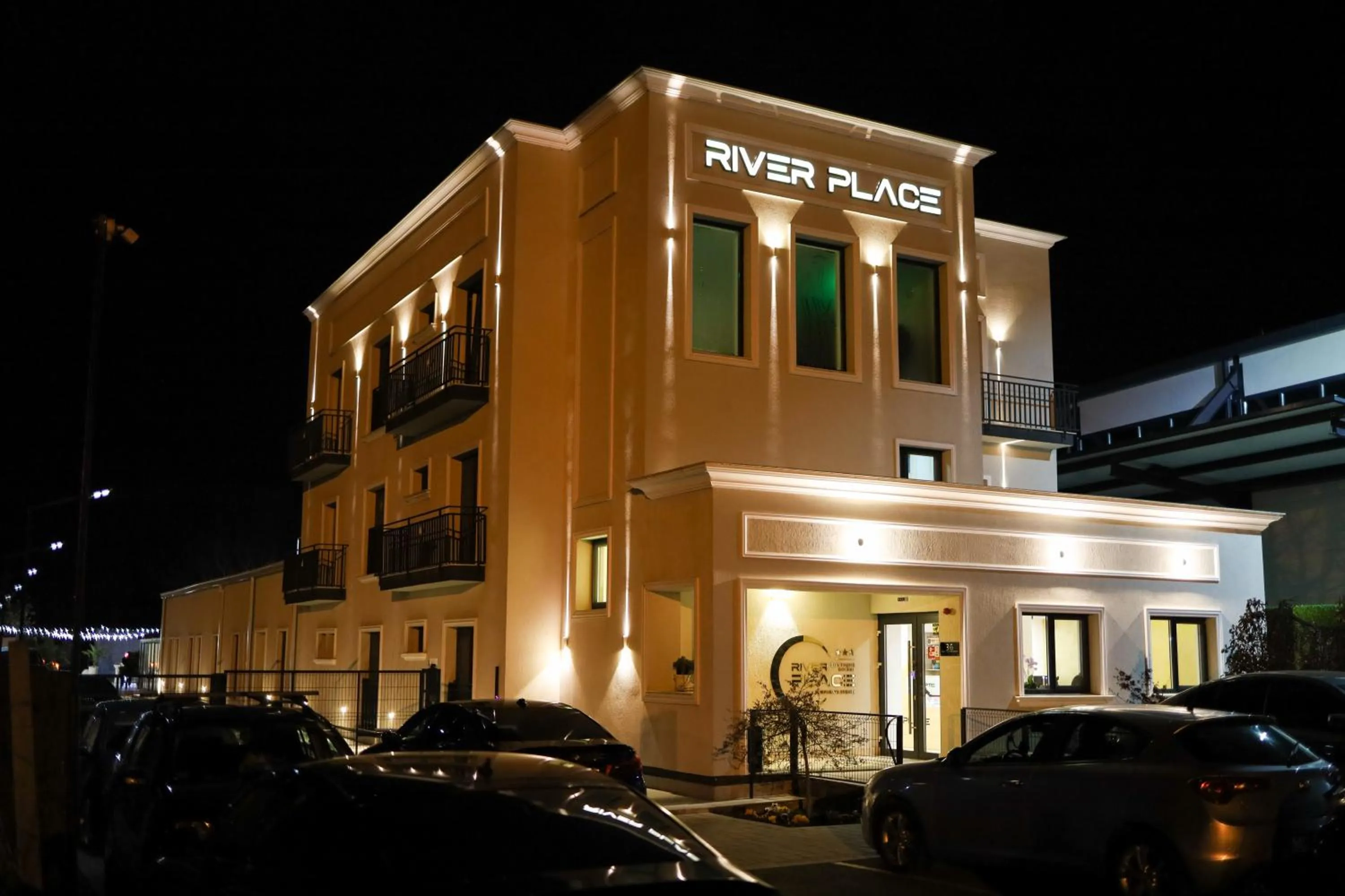RIVER PLACE