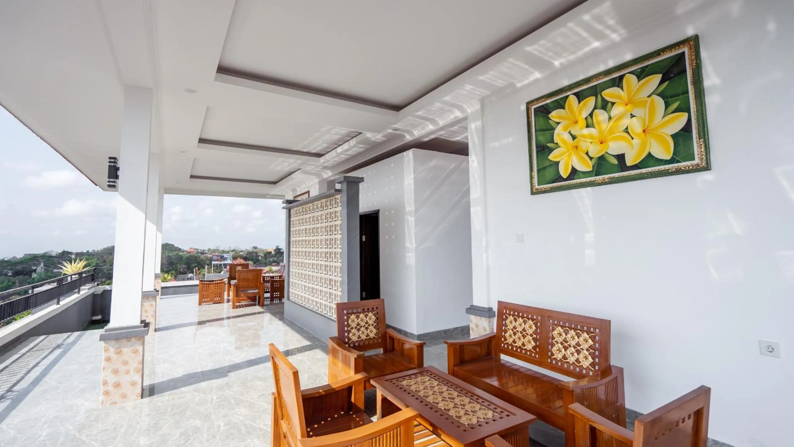 Seating area in RedDoorz @ Uluwatu Suites