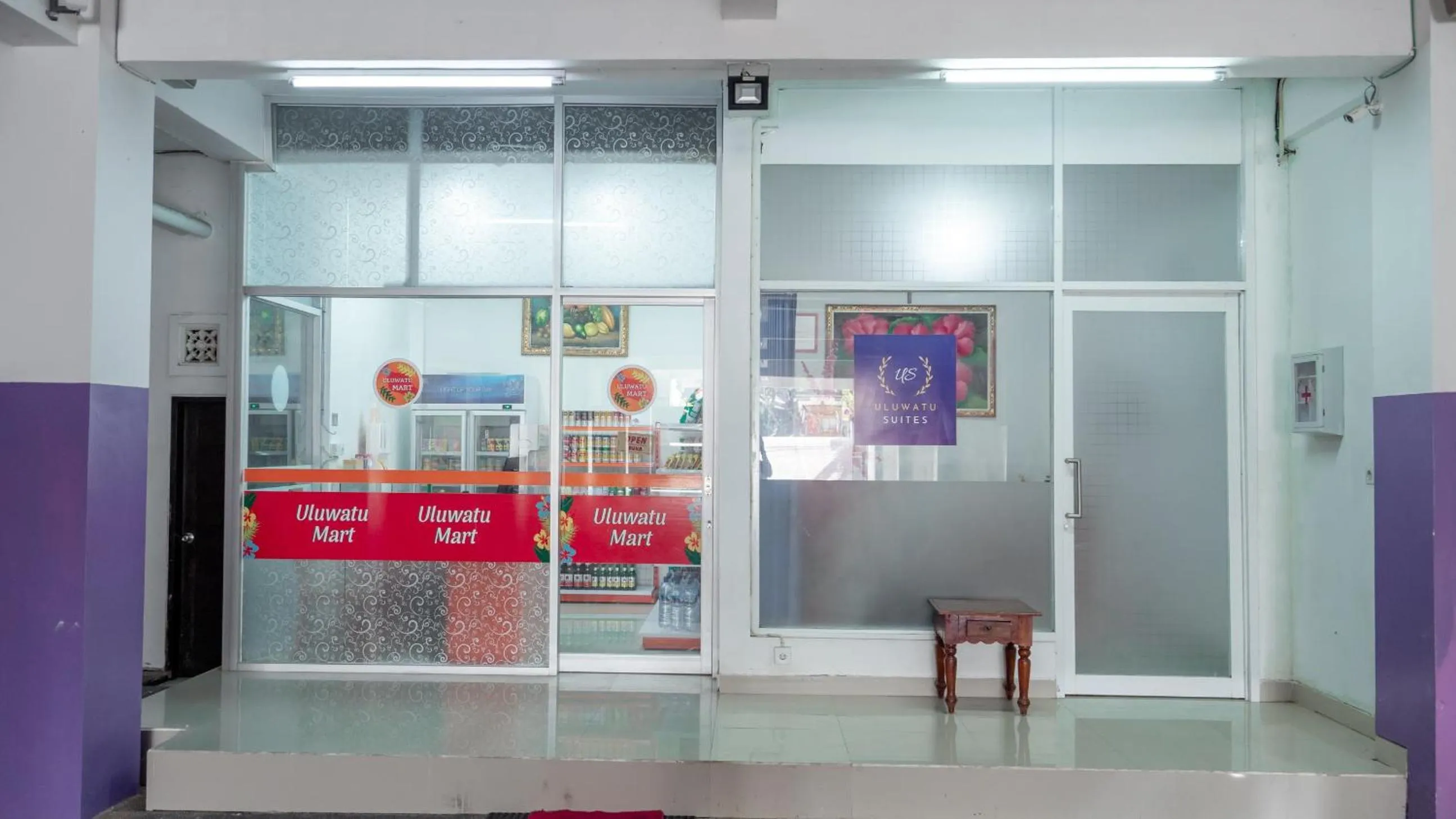 Facade/entrance in RedDoorz @ Uluwatu Suites