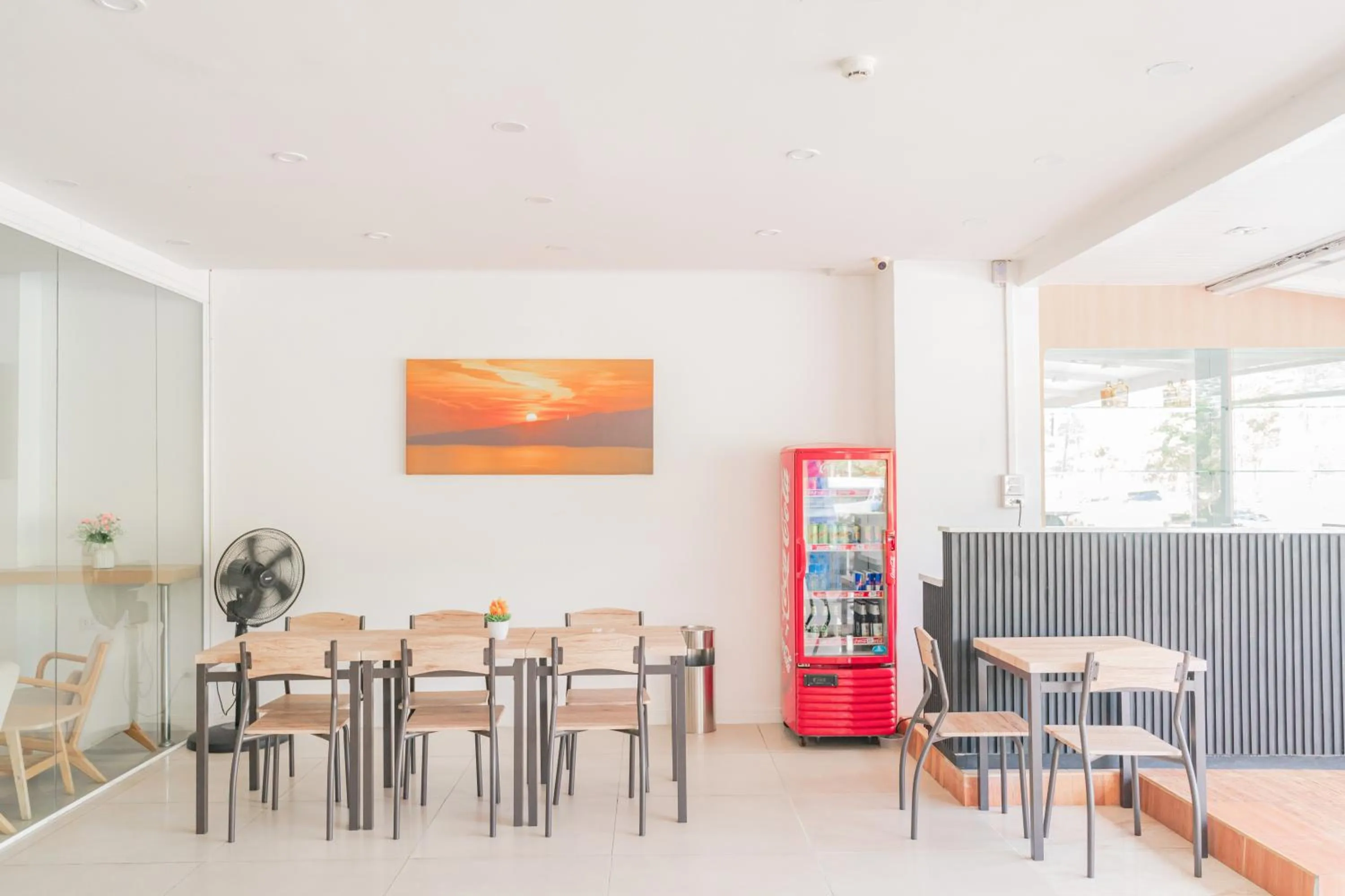 Restaurant/places to eat in Patong Diamond Hotel