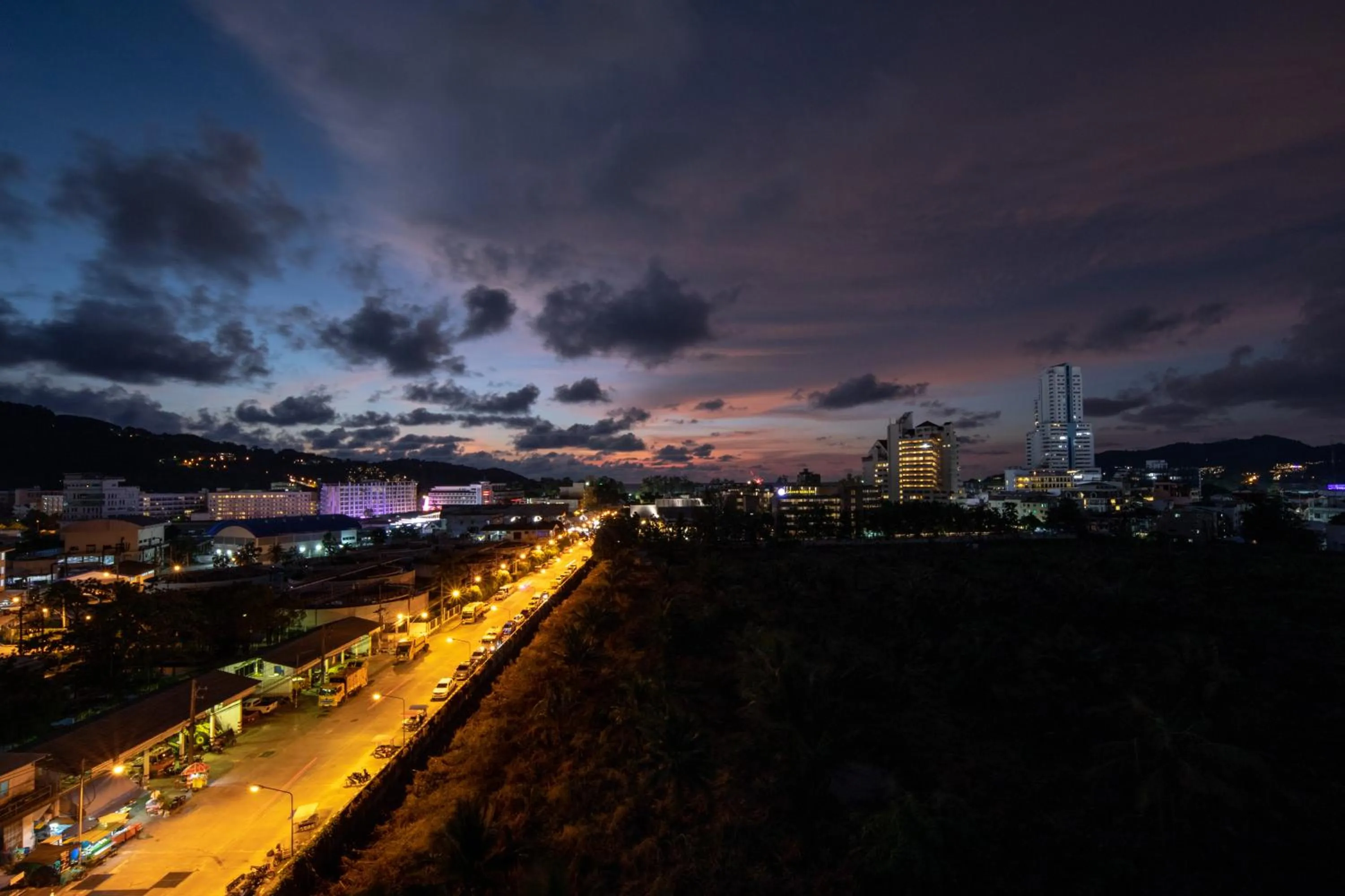 Night in Patong Diamond Hotel