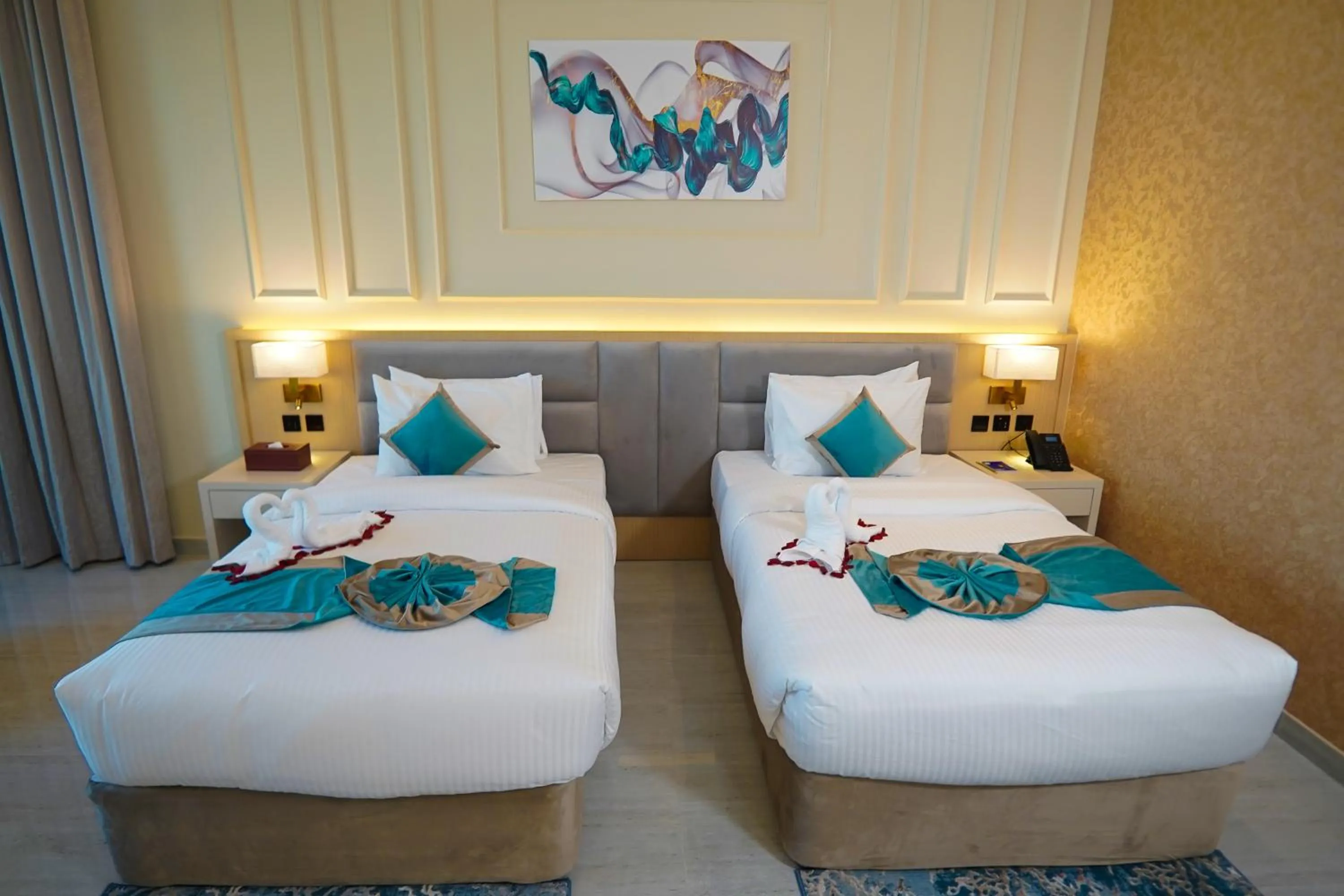 Bed in Concorde Creek View Hotel Bur Dubai