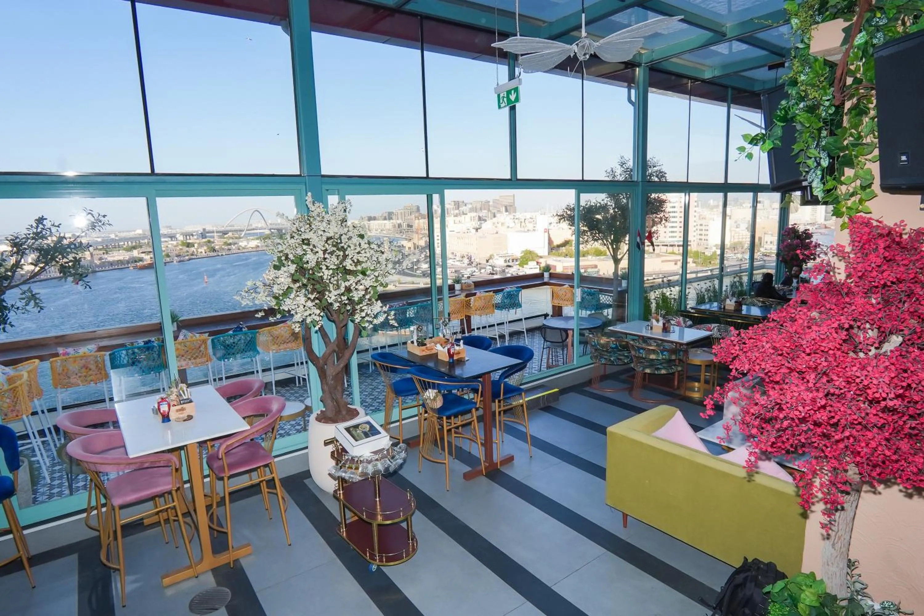 Restaurant/places to eat in Concorde Creek View Hotel Bur Dubai