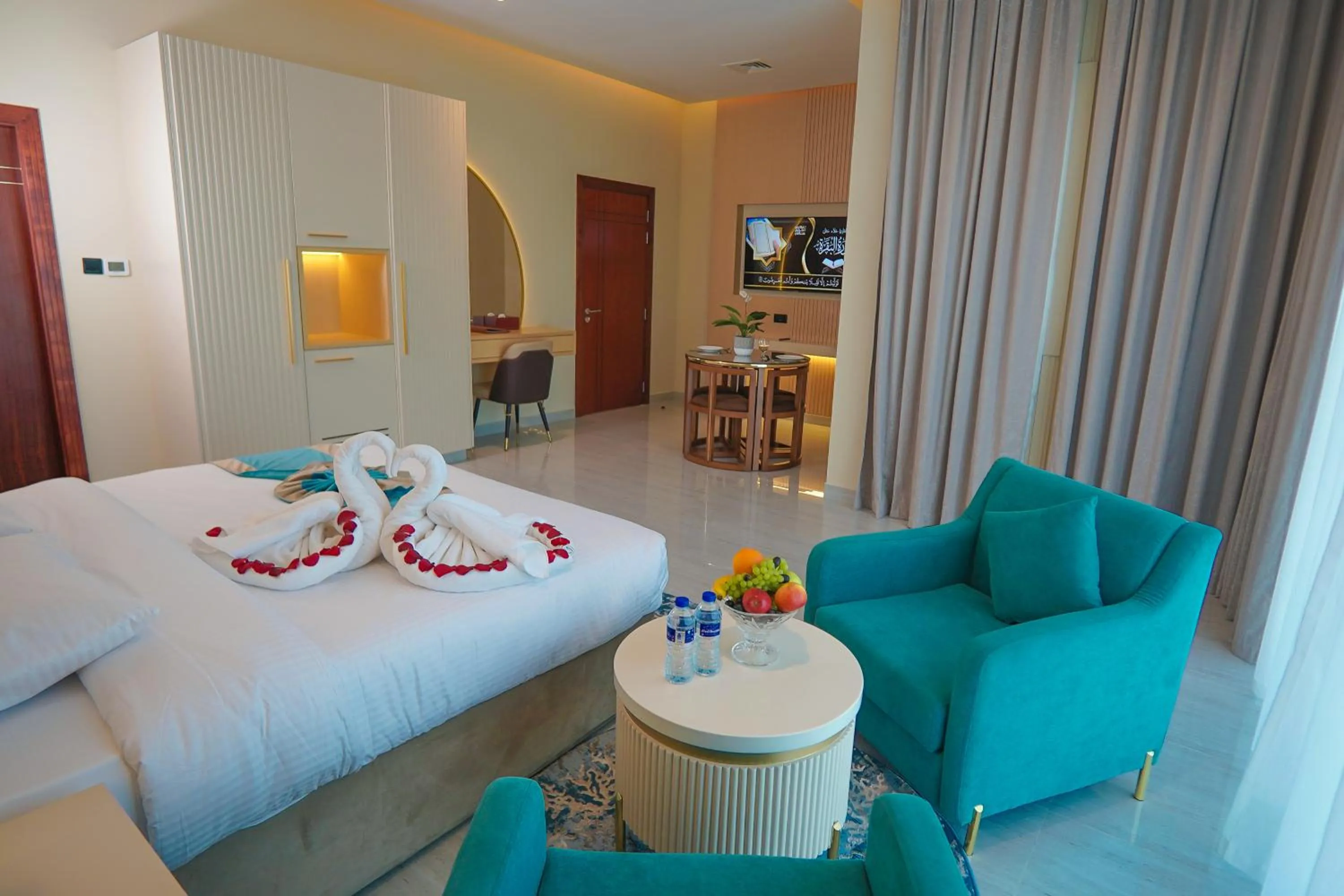 Bedroom, Bed in Concorde Creek View Hotel Bur Dubai