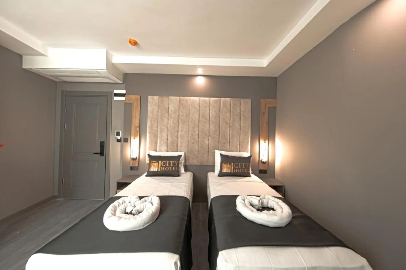 Bed in İstanbul City Airport Hotel