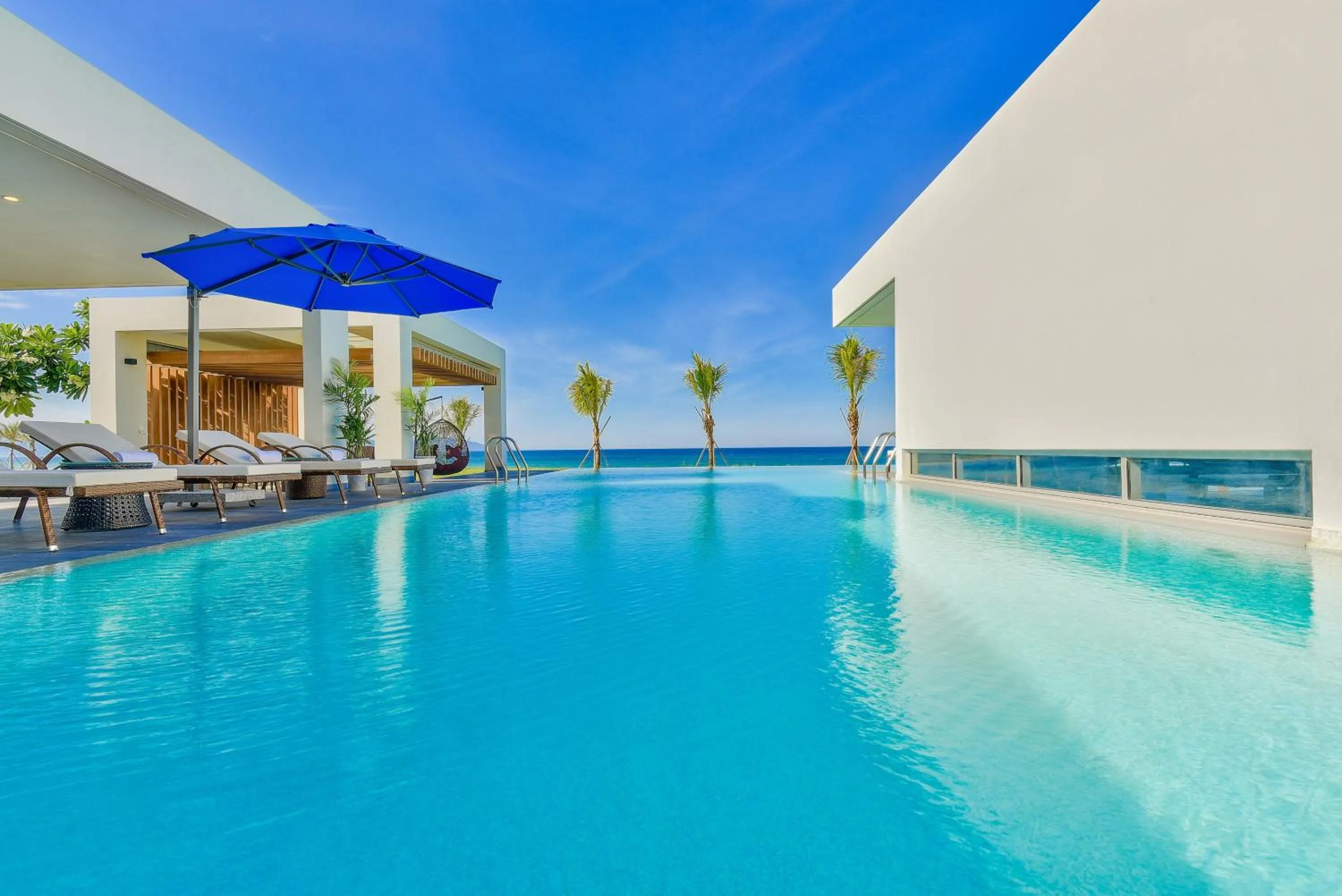 Property building in Ocean Beach Villas Danang