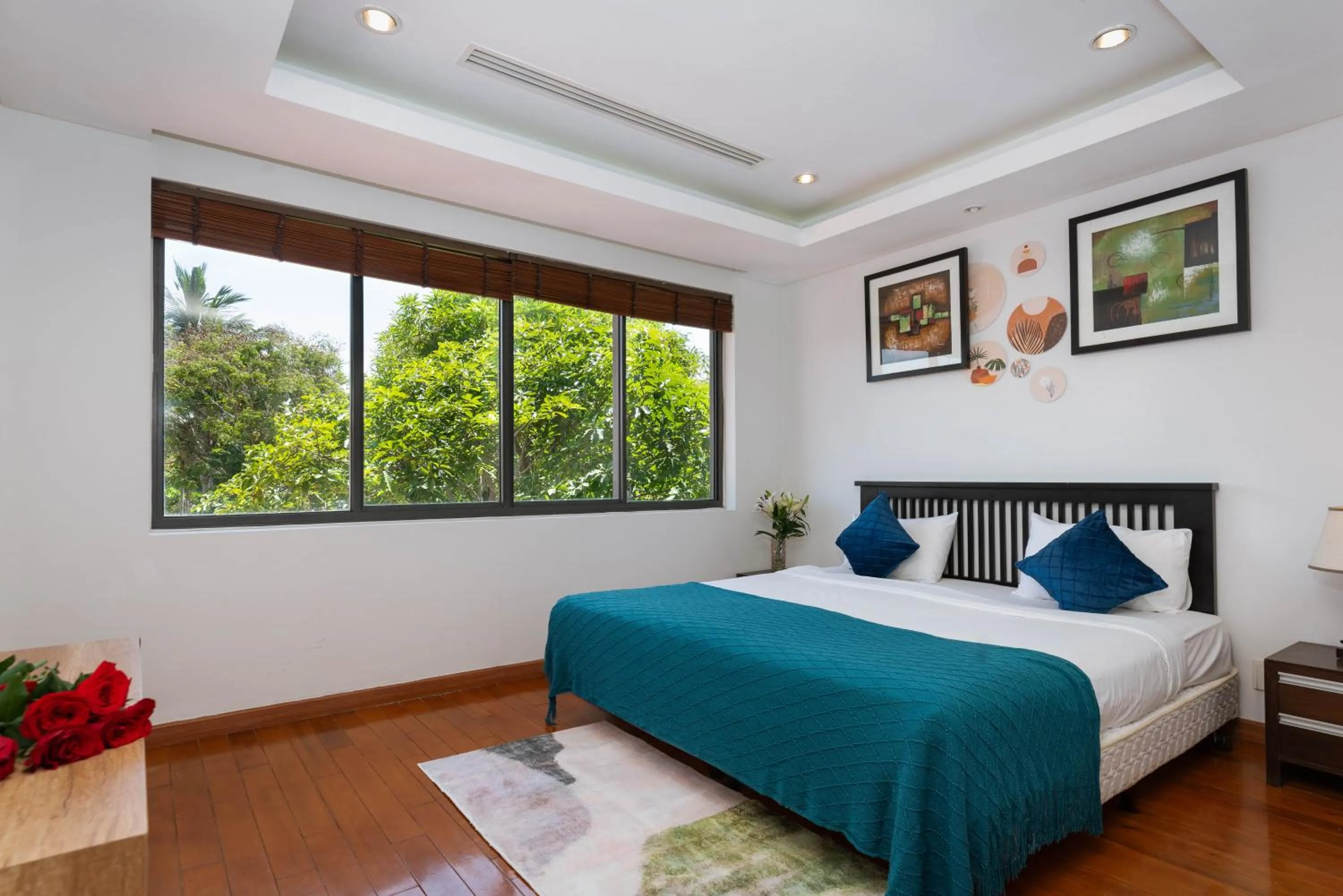 Bed in Ocean Beach Villas Danang