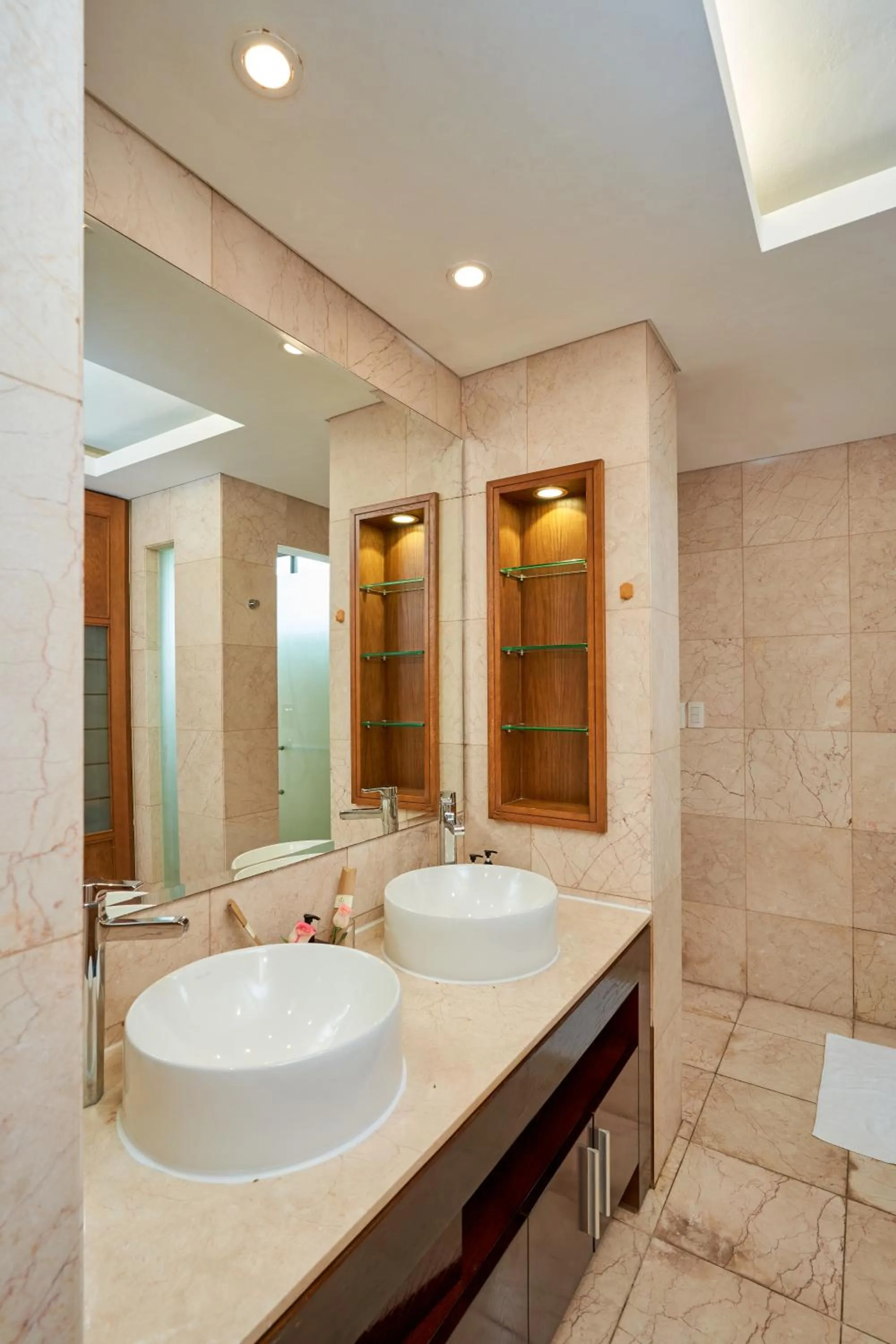 Shower in Ocean Beach Villas Danang