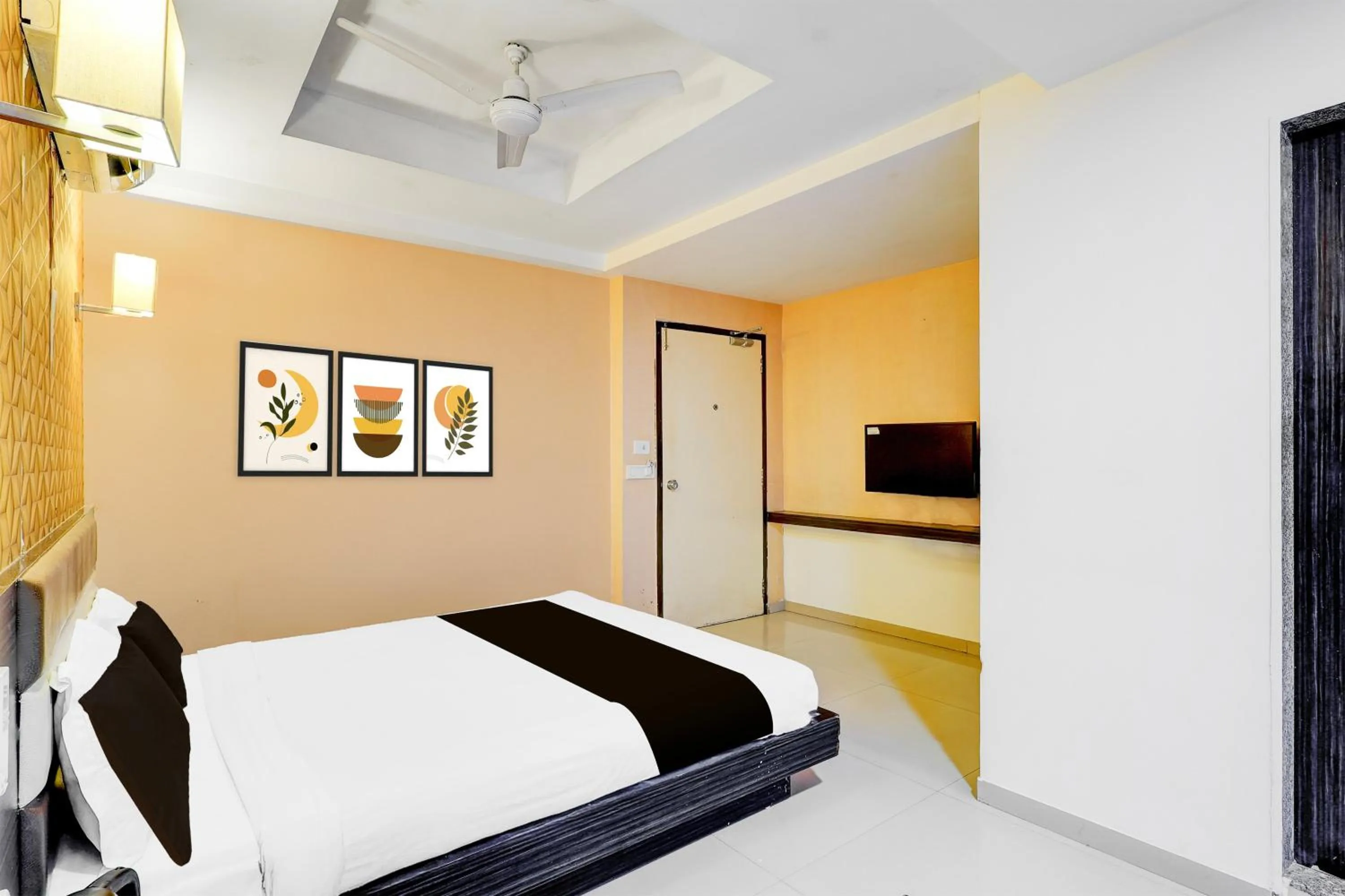 Bedroom, Bed in FabHotel Skyland