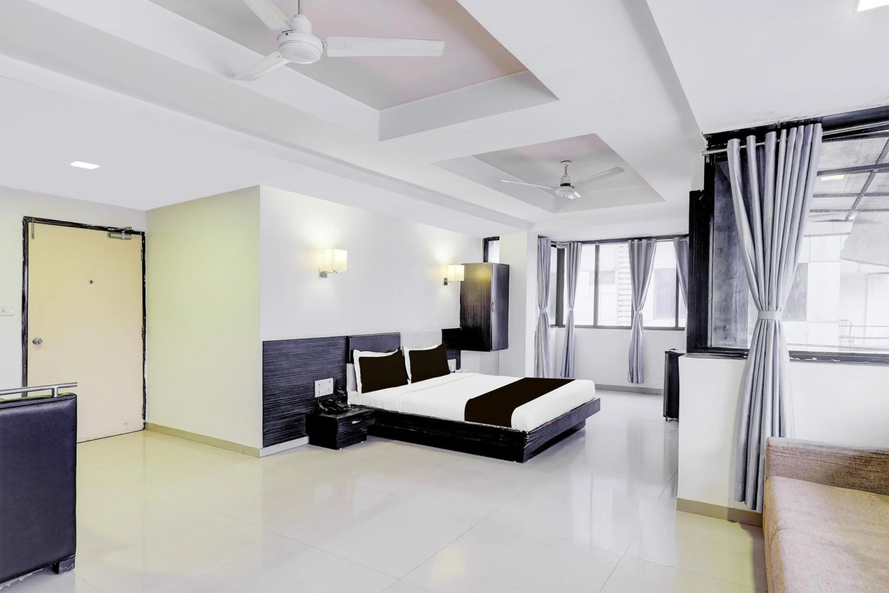 Bedroom, Bed in FabHotel Skyland