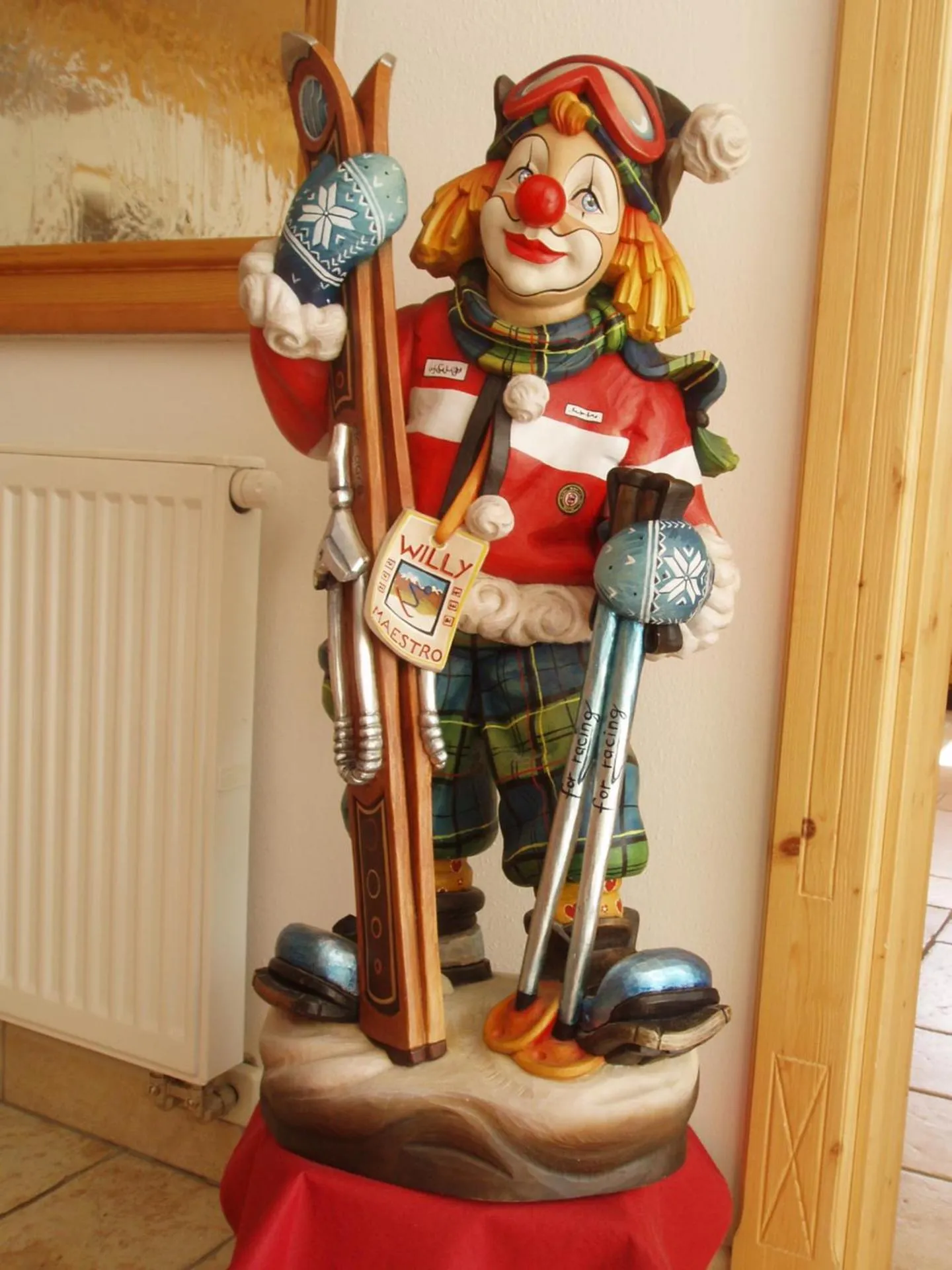 Decorative detail in Garni La Majon