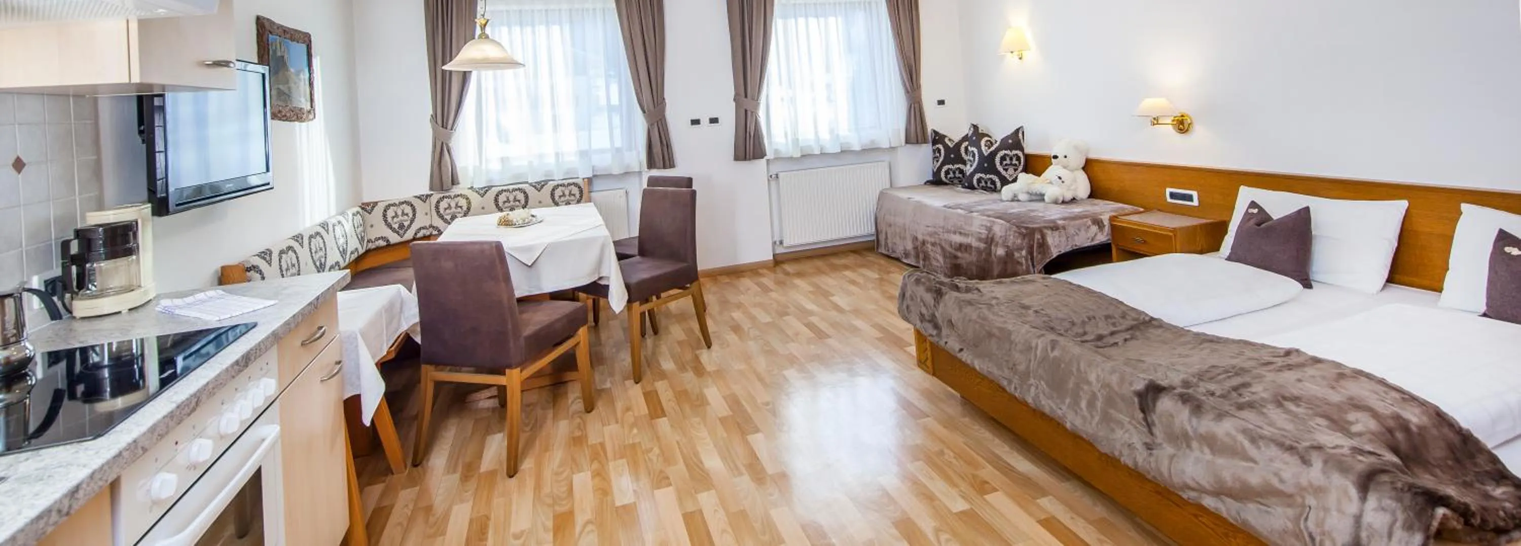 Living room, Bed in Garni La Majon