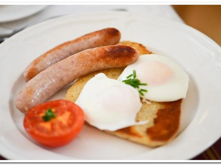Dining area in Brooke Lodge Guesthouse