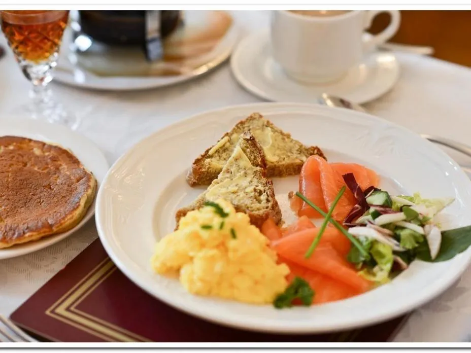 Dining area in Brooke Lodge Guesthouse